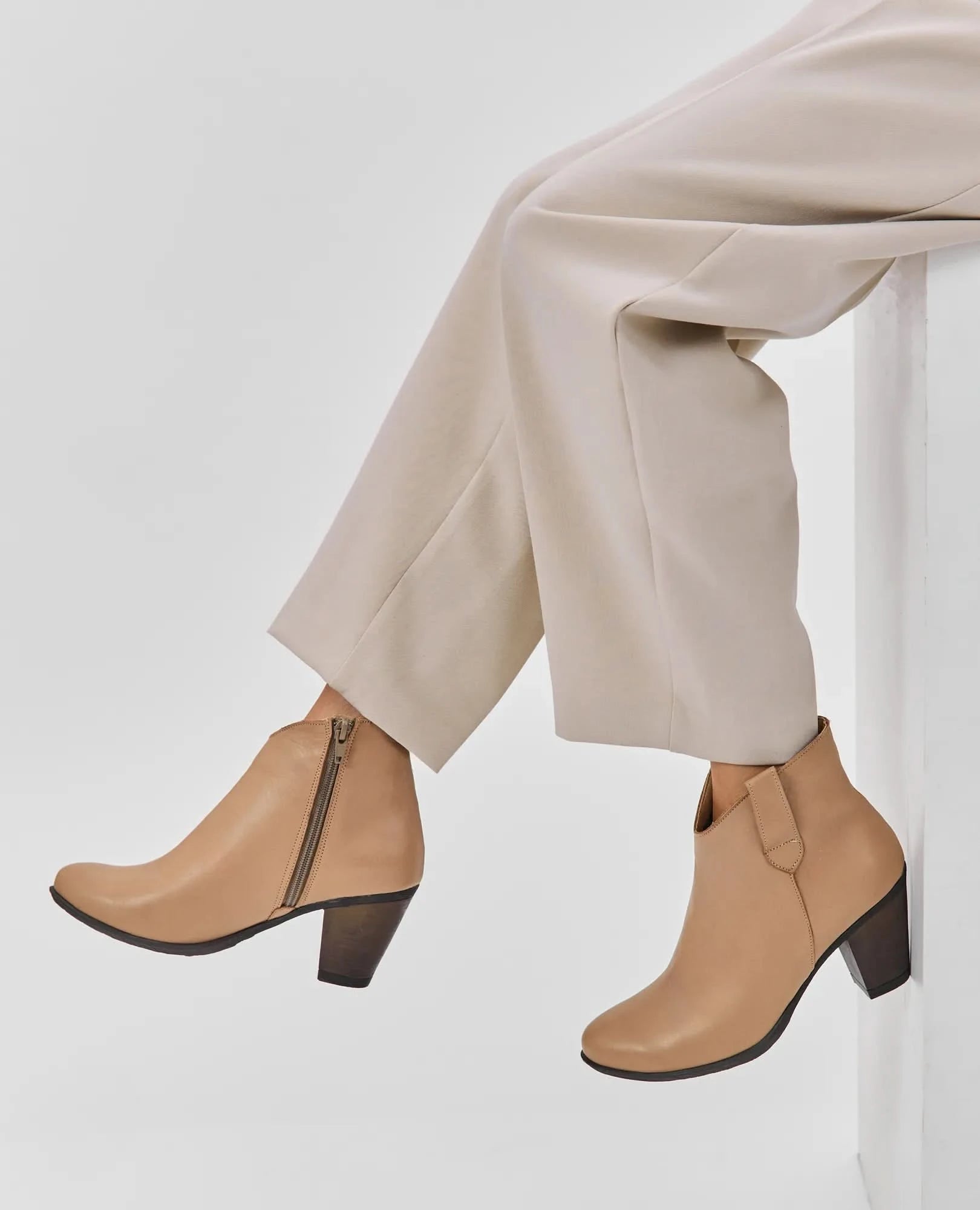 מגפוני עקב- אליאן - B Unique -