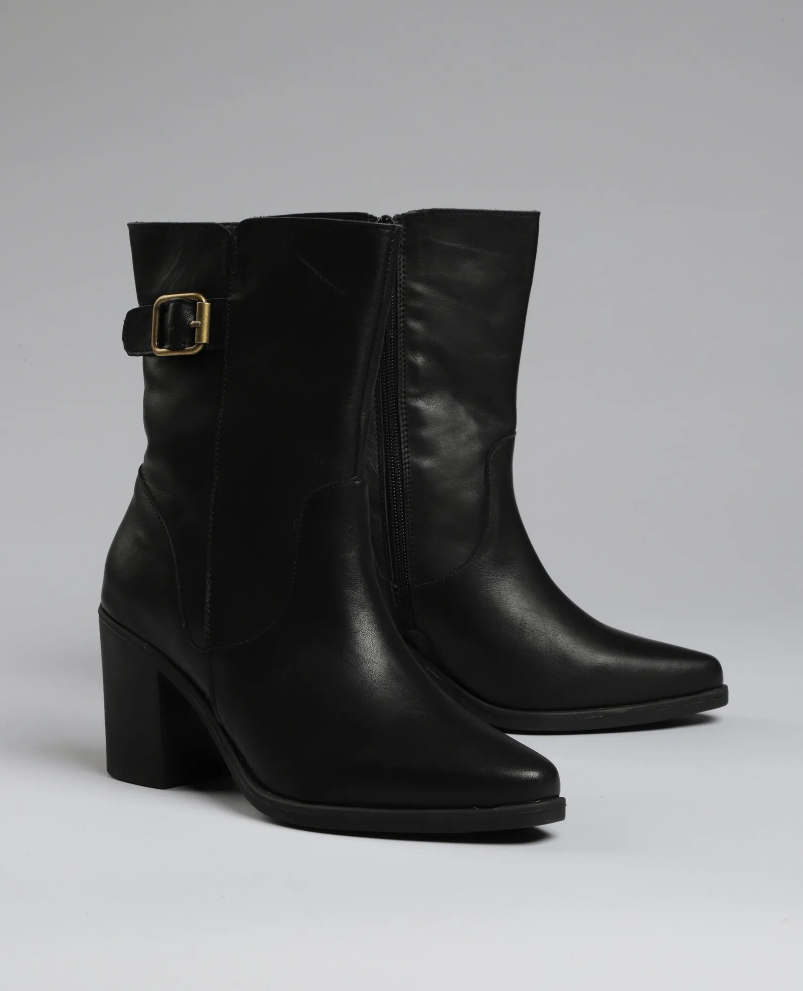 מגפוני עקב - אשלי - B Unique - מגפונים