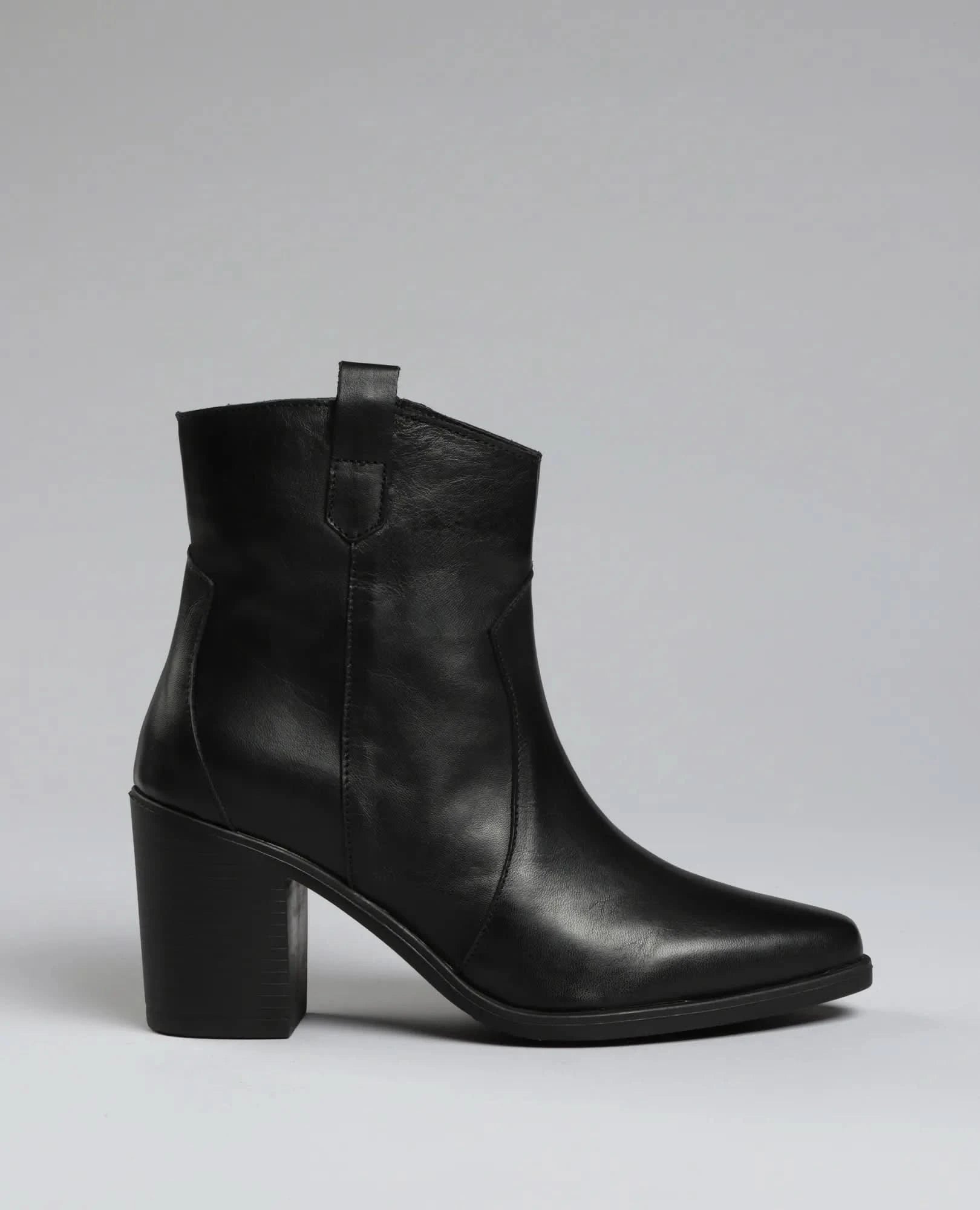 מגפוני עקב - מרי קייט - B Unique - מגפונים