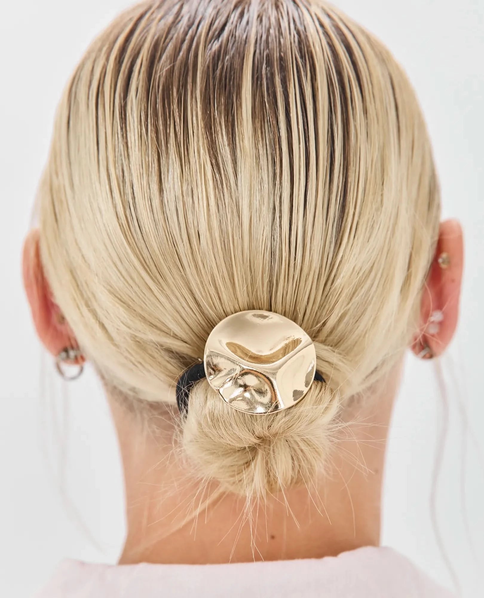 גומייה לשיער עם עיטור זהב- עיגול - B Unique - תכשיטים