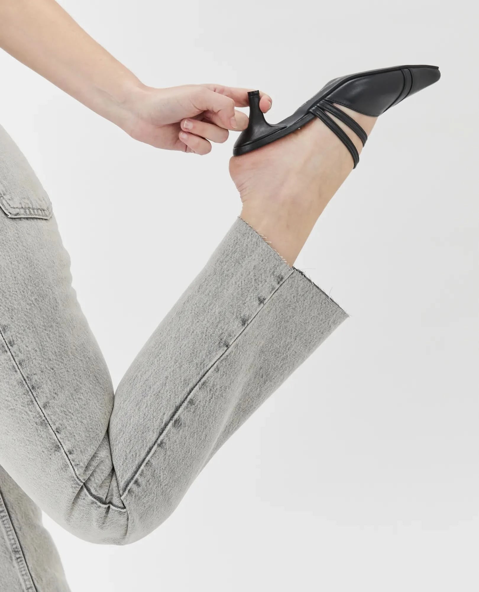 כפכפי עקב אלגנטיים- קדם