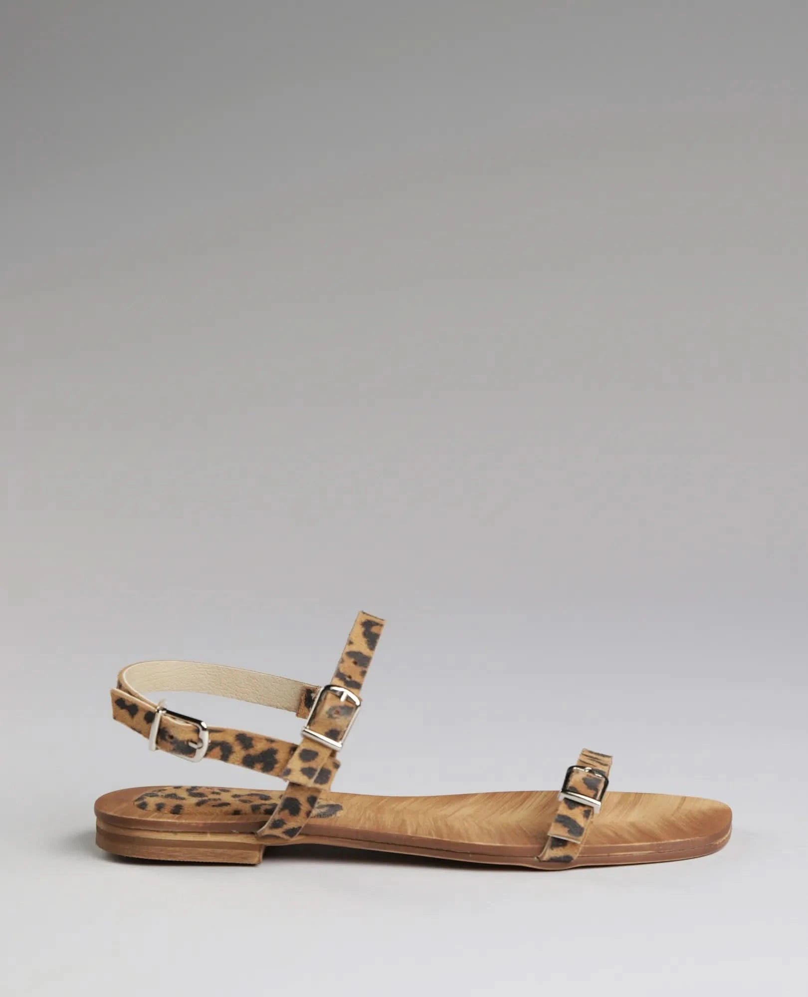 סנדלים שטוחים - אווריל - B Unique