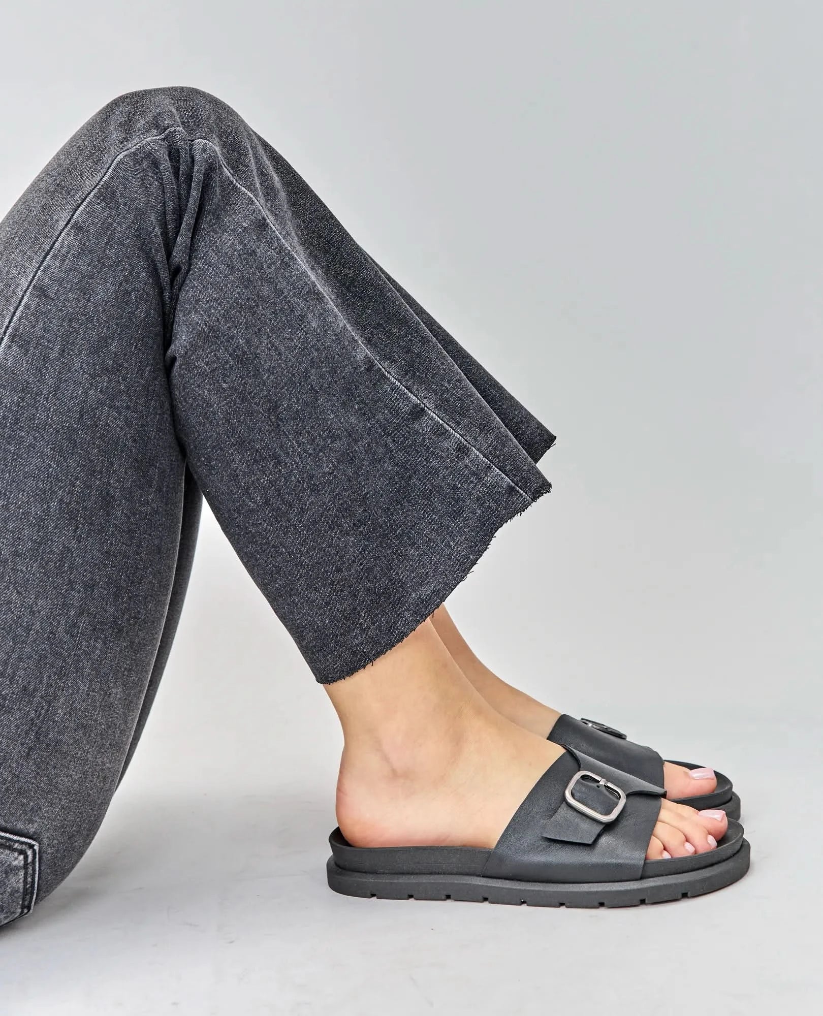 כפכפים שטוחים - אלמה - B Unique