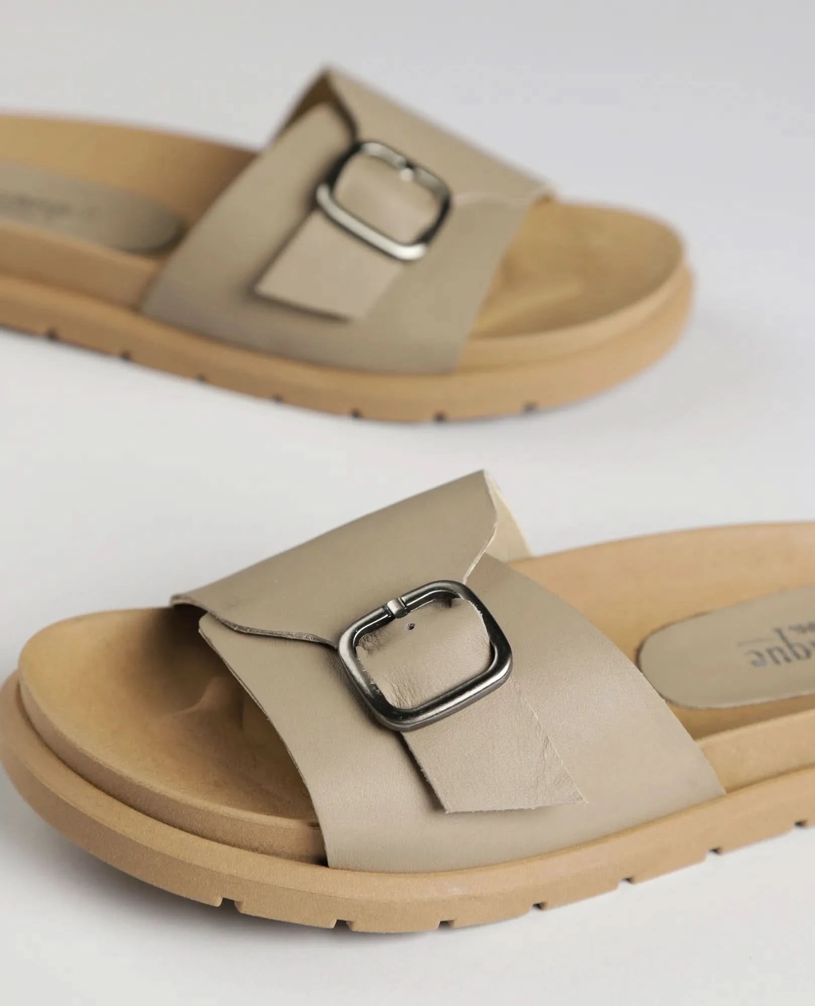 כפכפים שטוחים - אלמה - B Unique