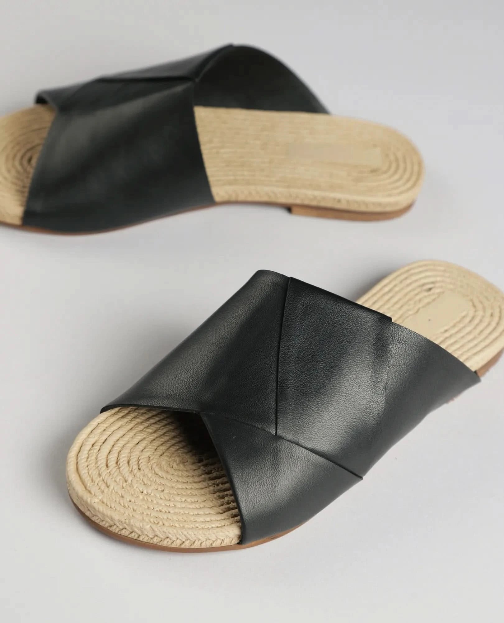 כפכפים שטוחים- טילדה - B Unique