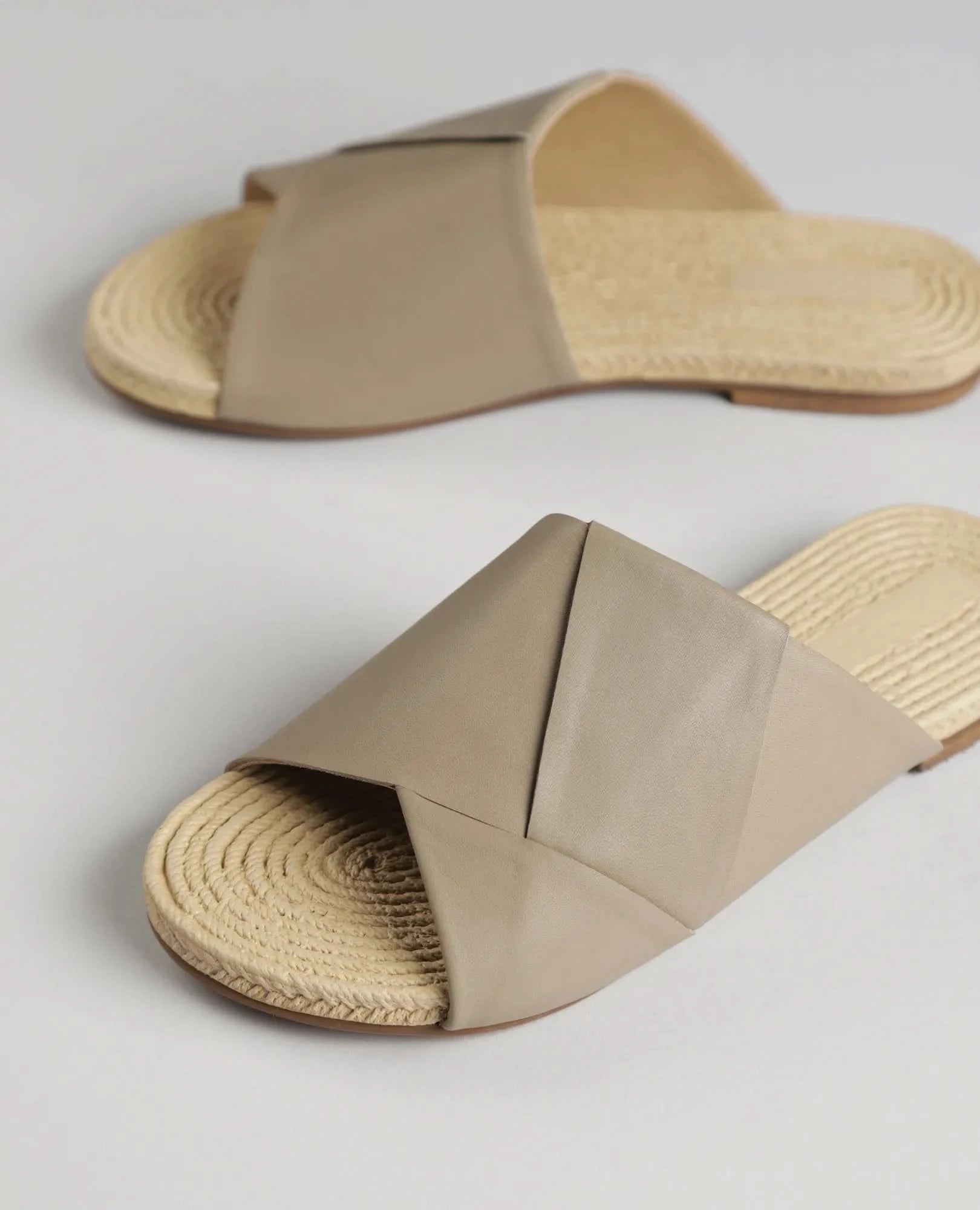 כפכפים שטוחים- טילדה - B Unique