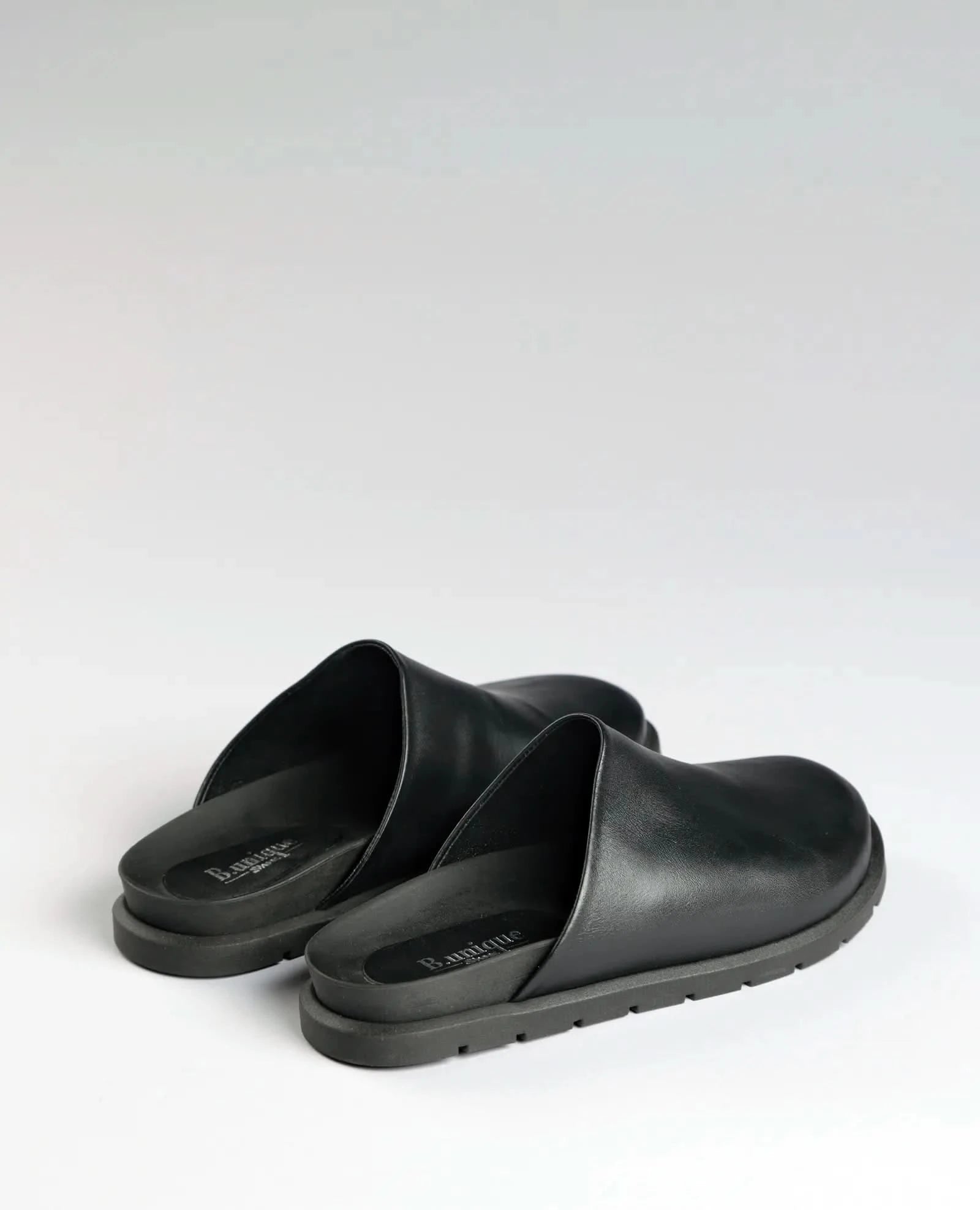 כפכפים סגורים - אלנור - B Unique