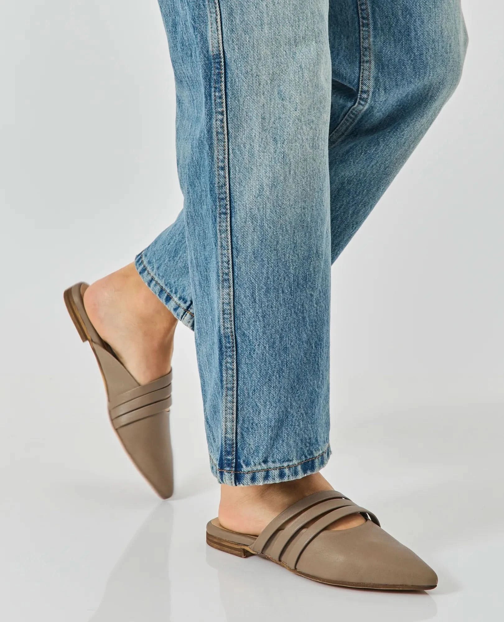 כפכפים שטוחים - שריל - B Unique - כפכפים