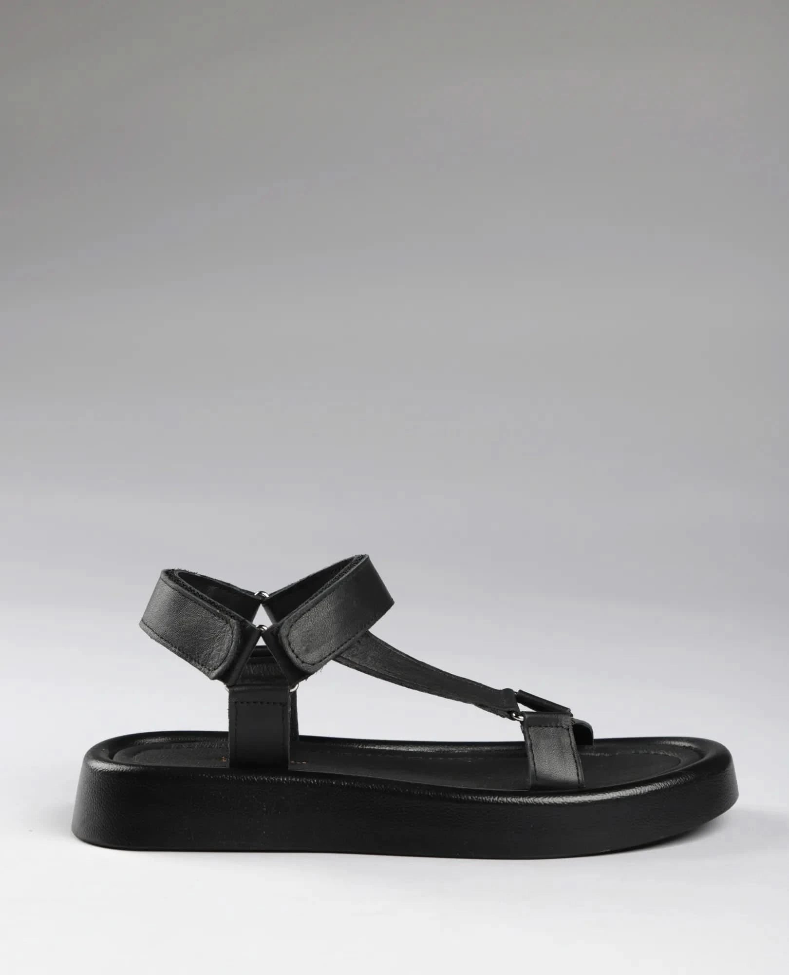 סנדלי פלטפומה - תיאה - B Unique - סנדלים