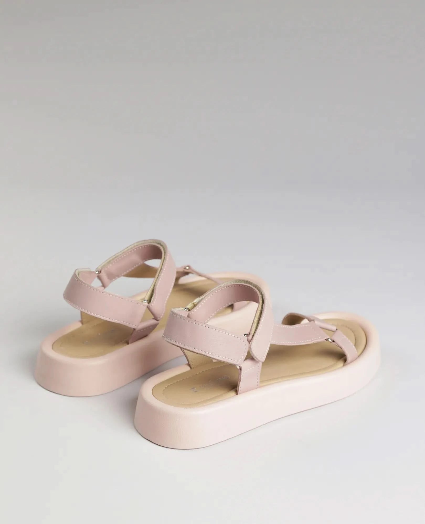 סנדלי פלטפומה - תיאה - B Unique