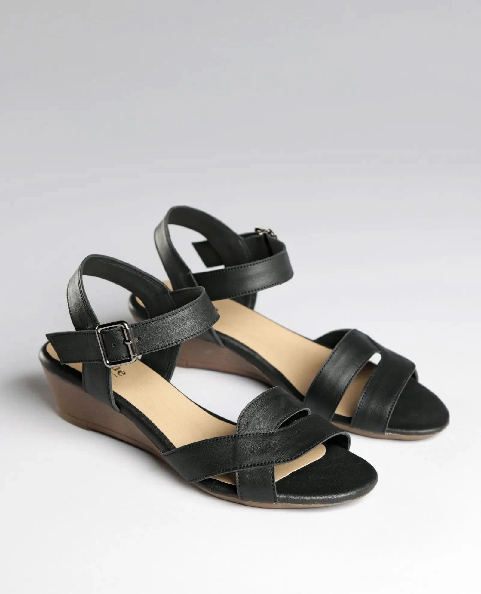 סנדלי רצועות - הילארי - B Unique