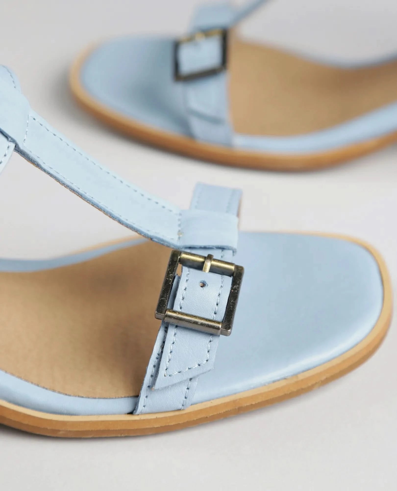 סנדלי עקב - ריס - B Unique