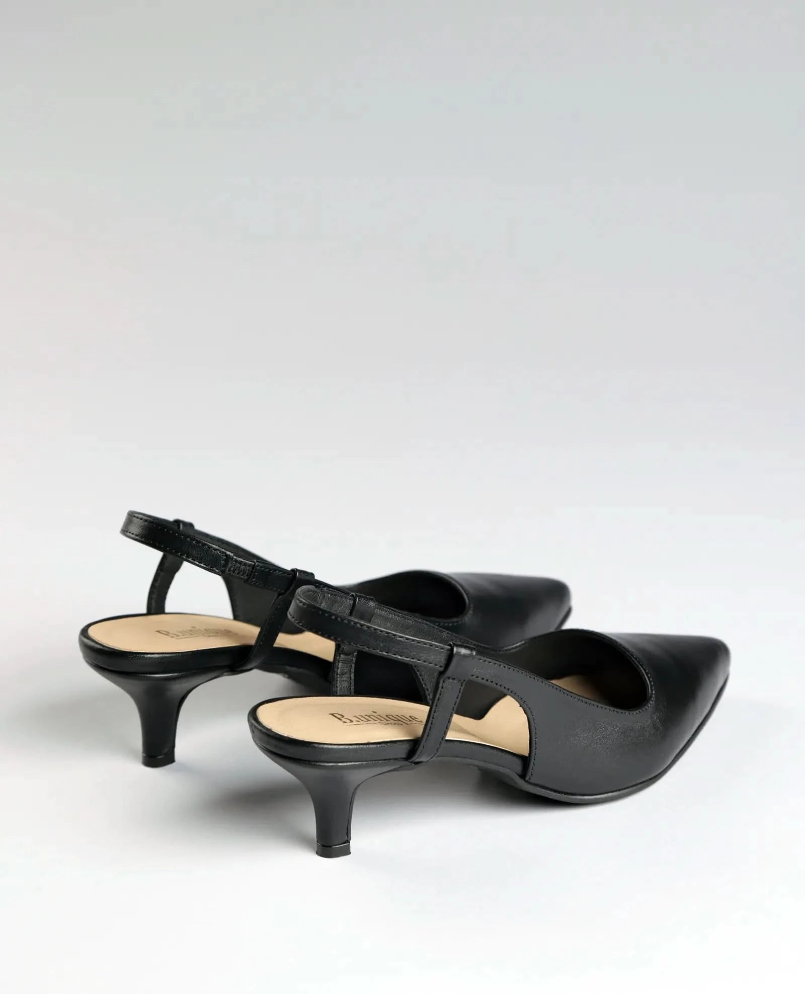 נעלי עקב קלאסיות - לוטם - B Unique