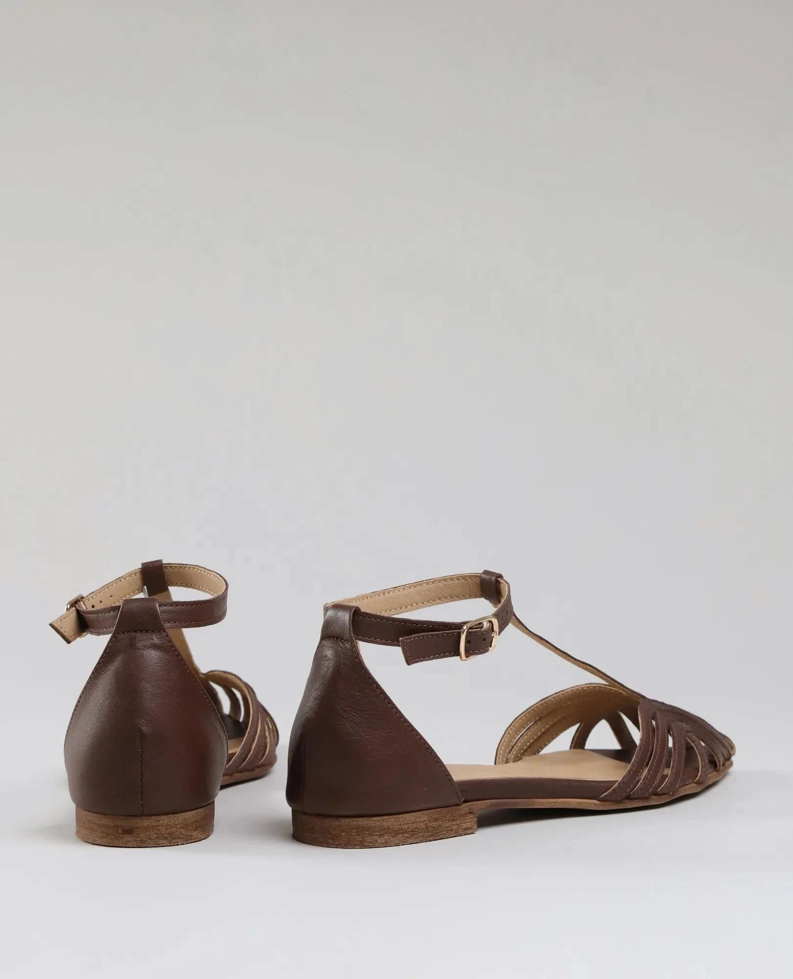 סנדל שפיץ- מילנה - B Unique - סנדלים