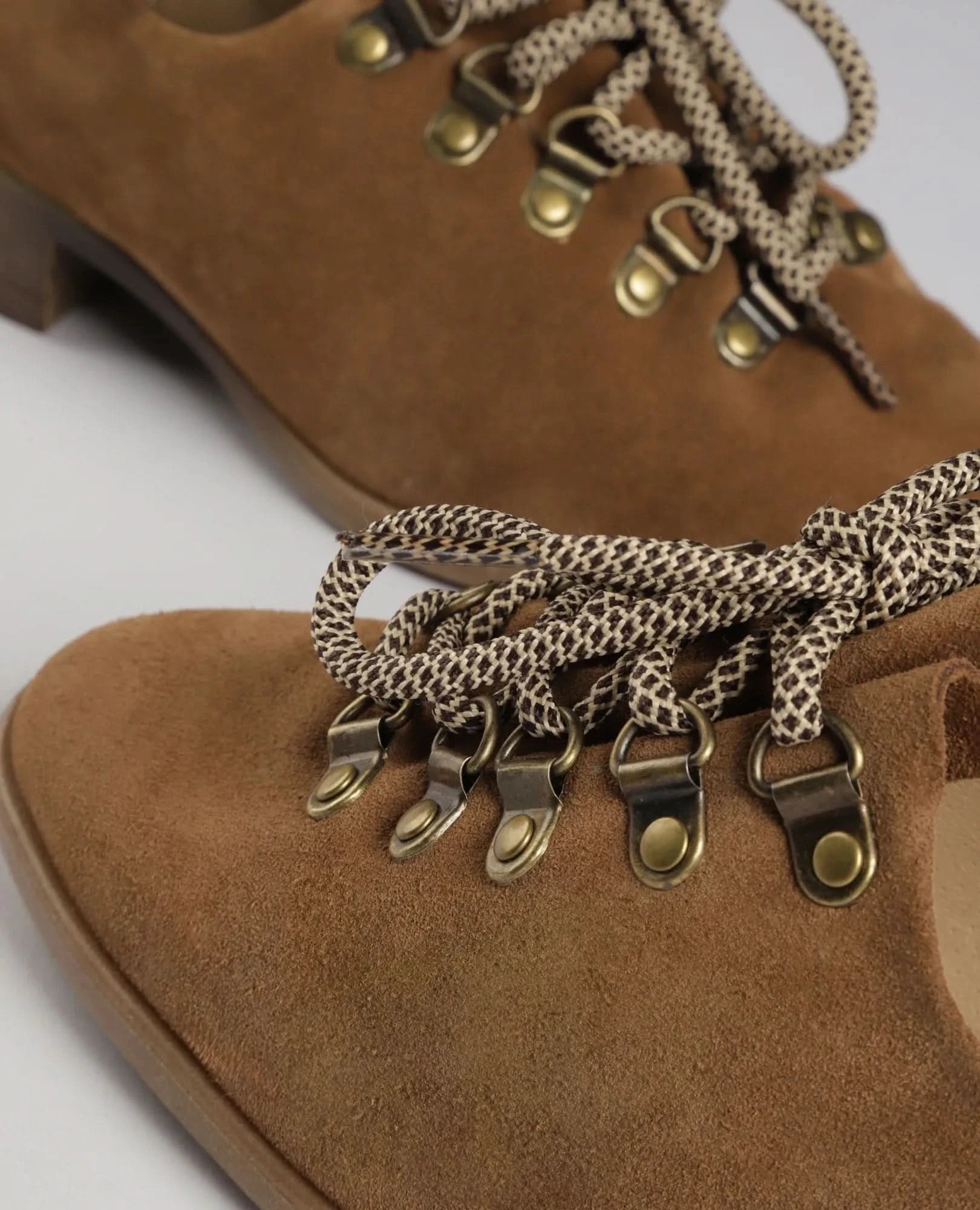 נעלי שרוכים - דוריה - B Unique - נעלי סירה