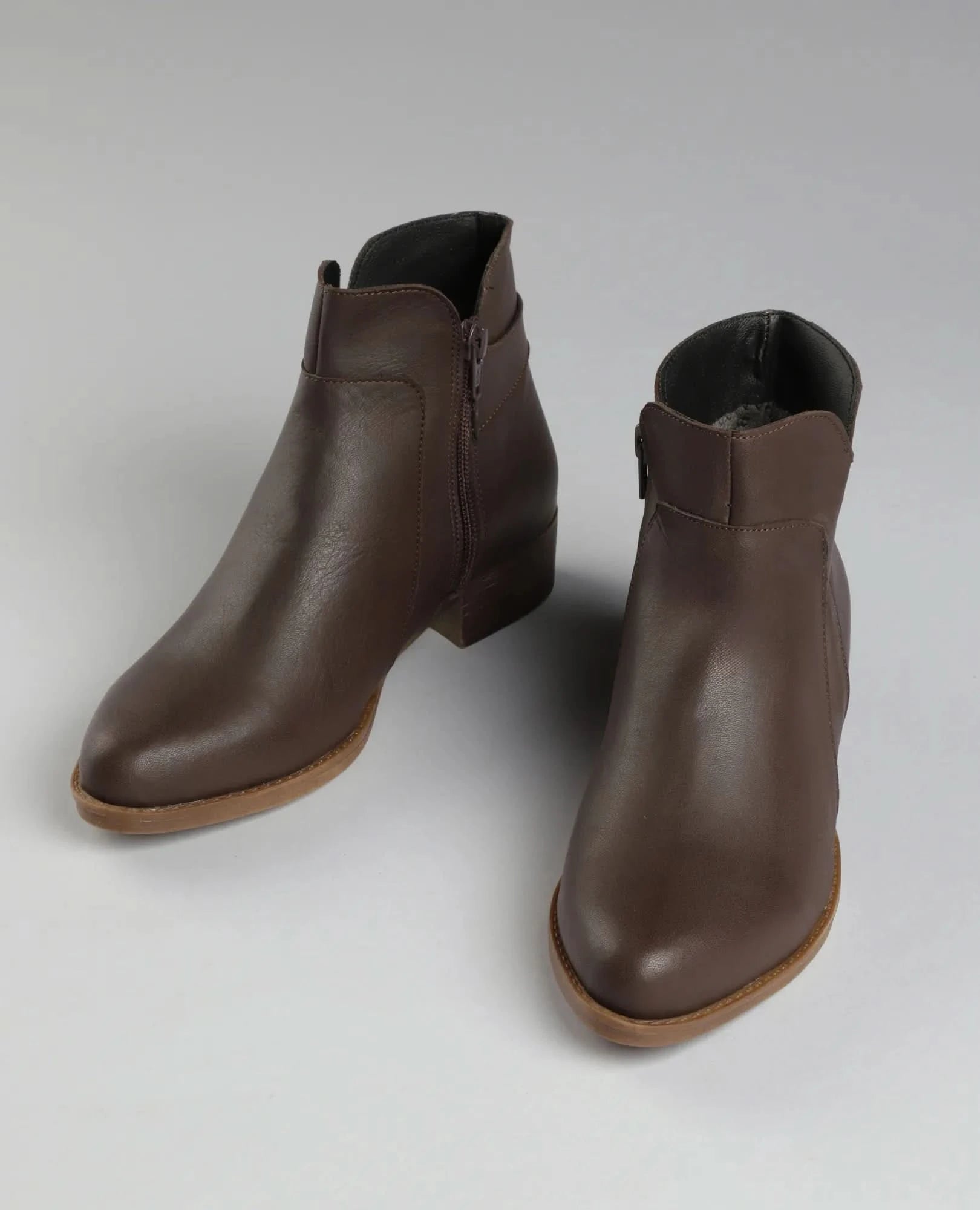 מגפונים עם אבזם- אוריה - B Unique - מגפונים