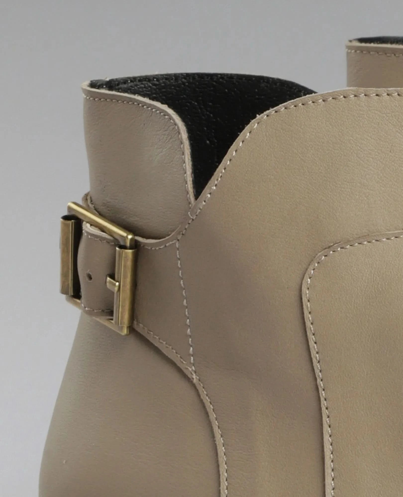 מגפונים עם אבזם- אוריה - B Unique - מגפונים