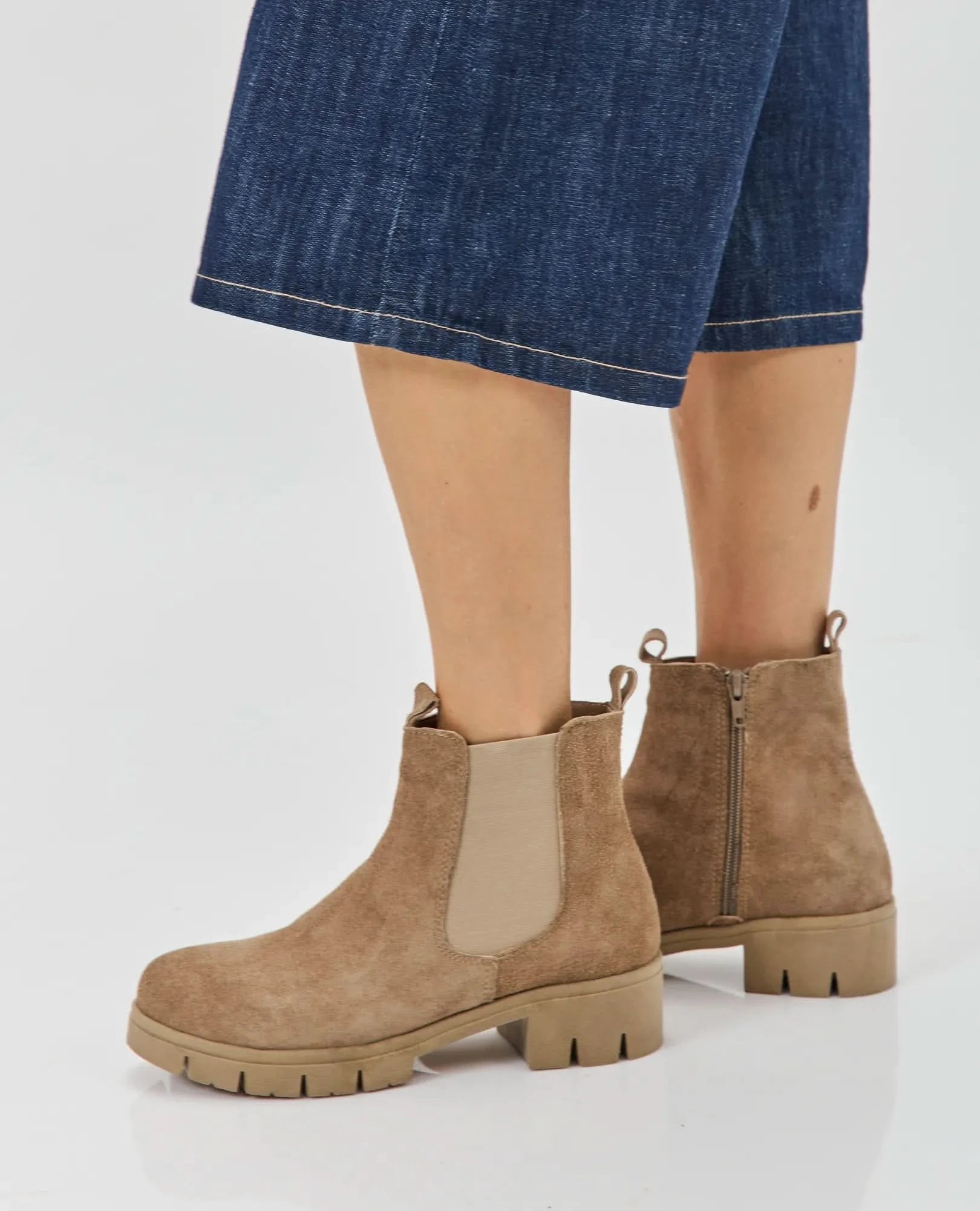 מגפוני צ'לסי- ענת - B Unique - מגפונים