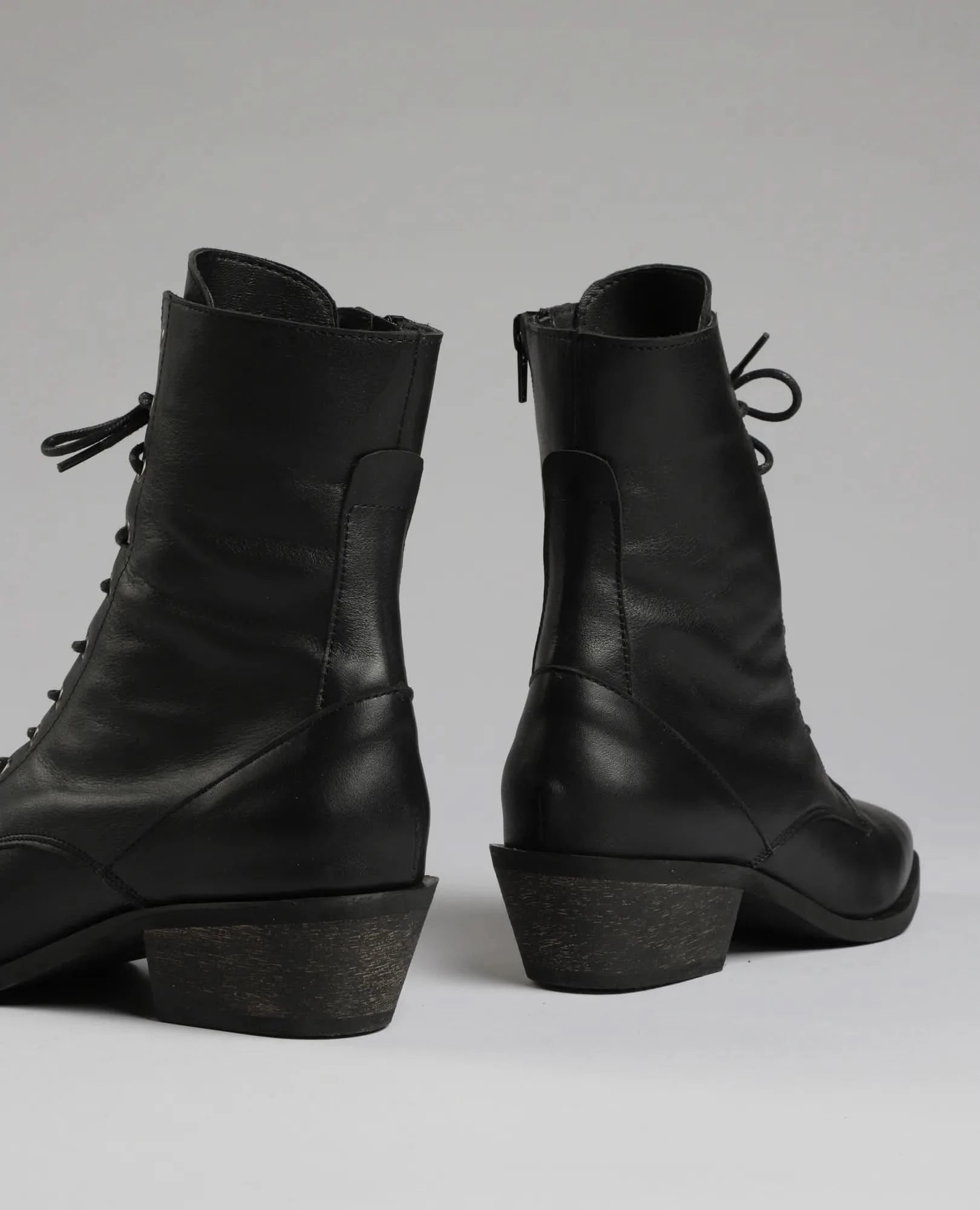 מגפונים עם שרוכים- שיר - B Unique - מגפונים