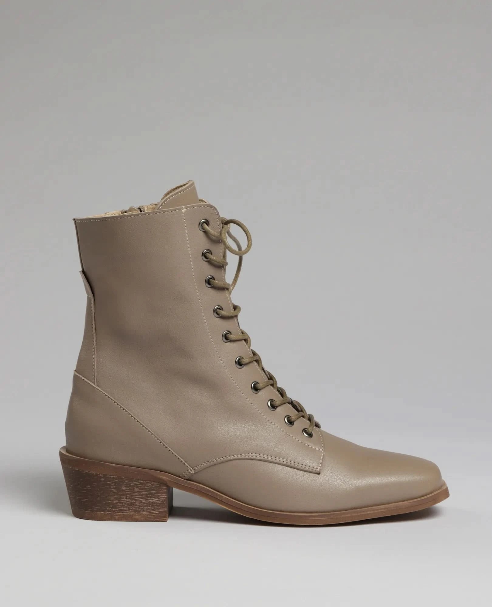 מגפונים עם שרוכים- שיר - B Unique - מגפונים