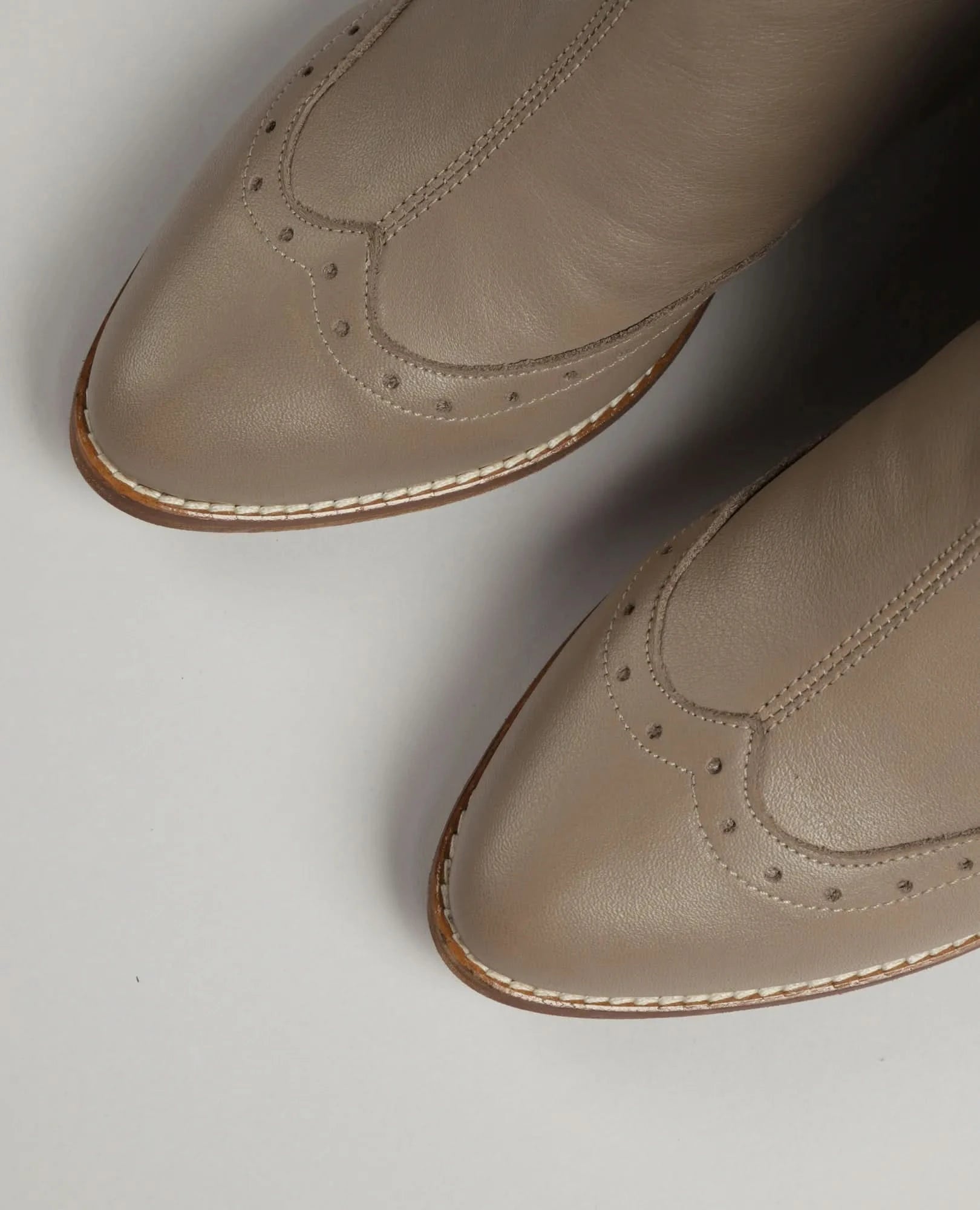 מגפוני עקב - קארין - B Unique - מגפונים