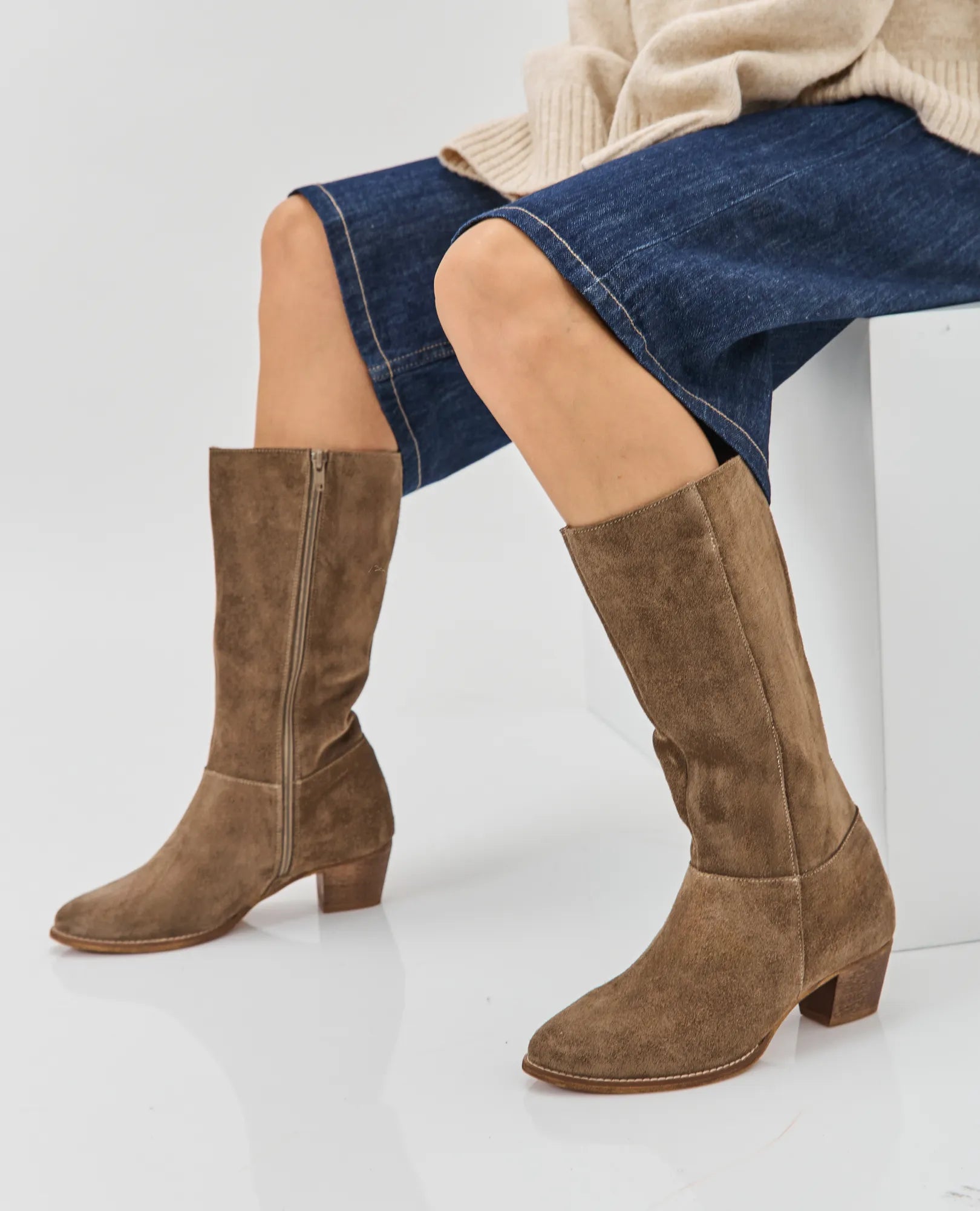 מגפיים גבוהים- סהר - B Unique - מגפיים