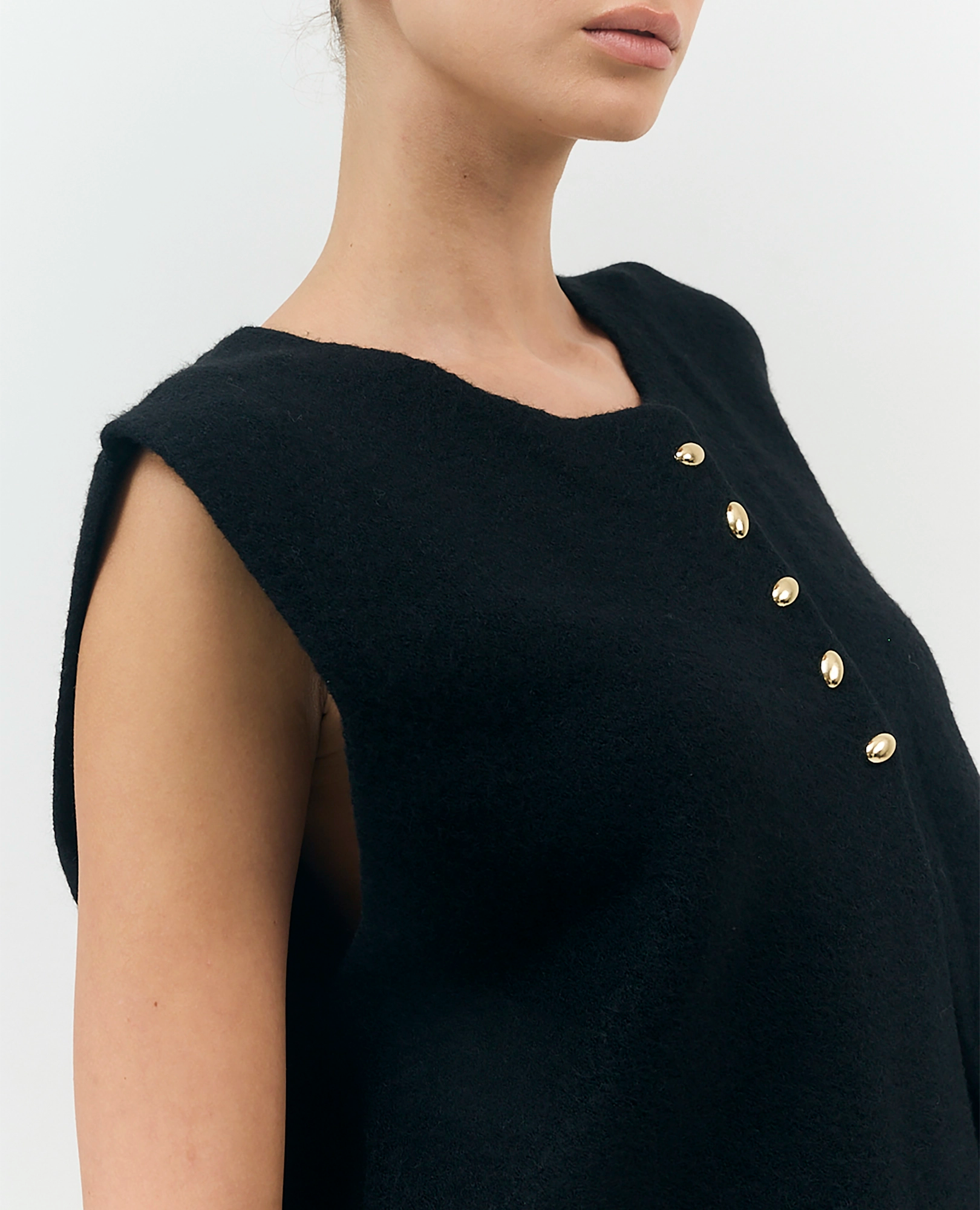 ווסט סריג מחוייט - B Unique - ווסטים