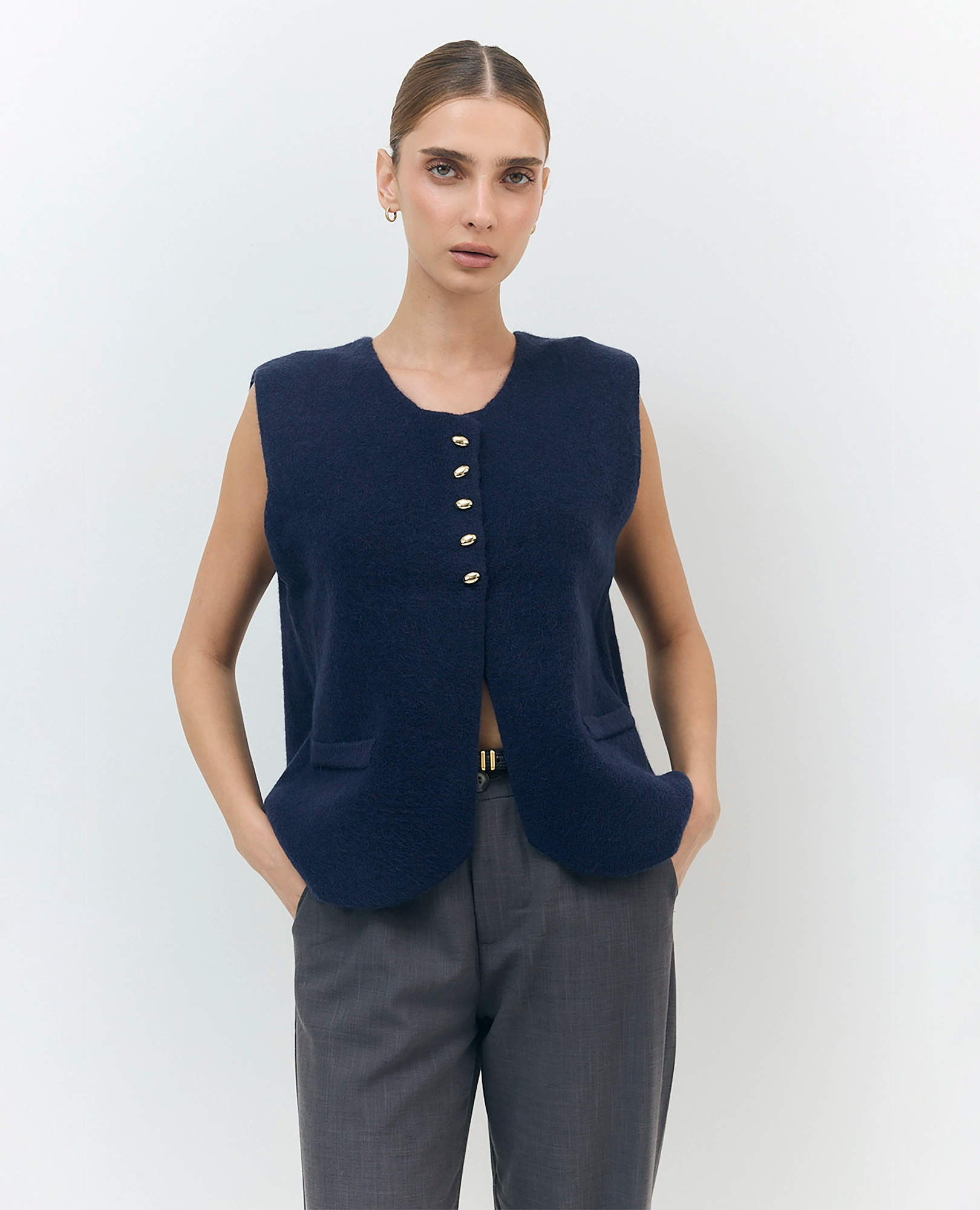 ווסט סריג מחוייט - B Unique - ווסטים