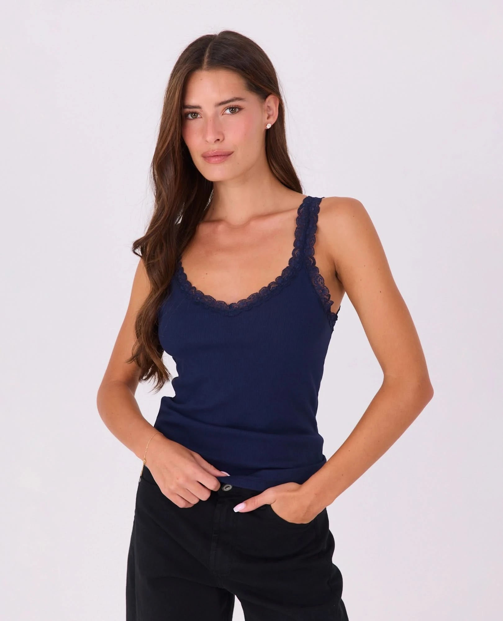 גופיה ריפ תחרה - B Unique - גופייה