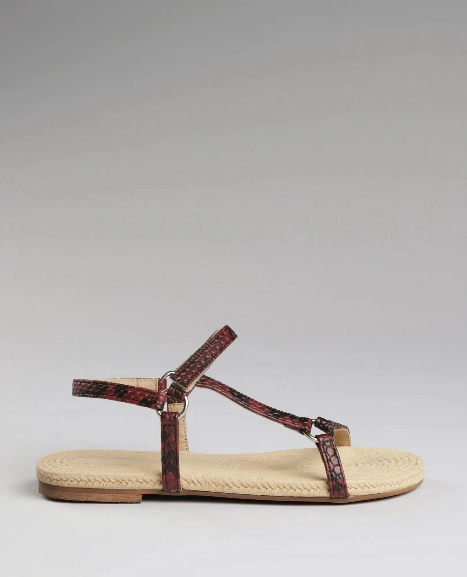 סנדלים שטוחים - ז'קלין - B Unique