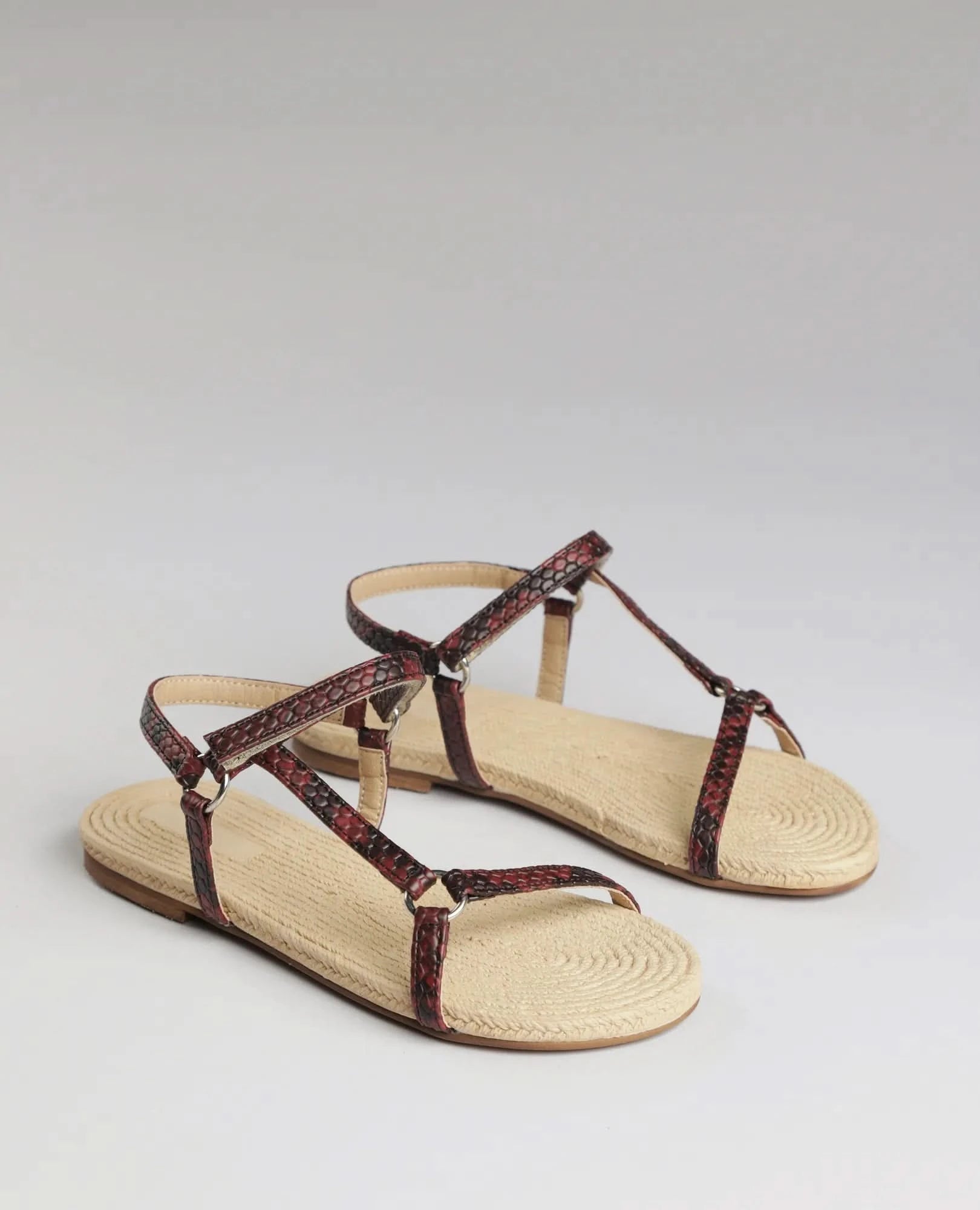 סנדלים שטוחים - ז'קלין - B Unique