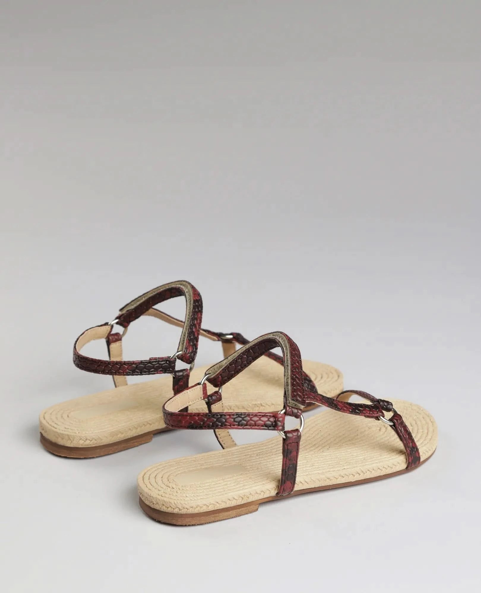 סנדלים שטוחים - ז'קלין - B Unique