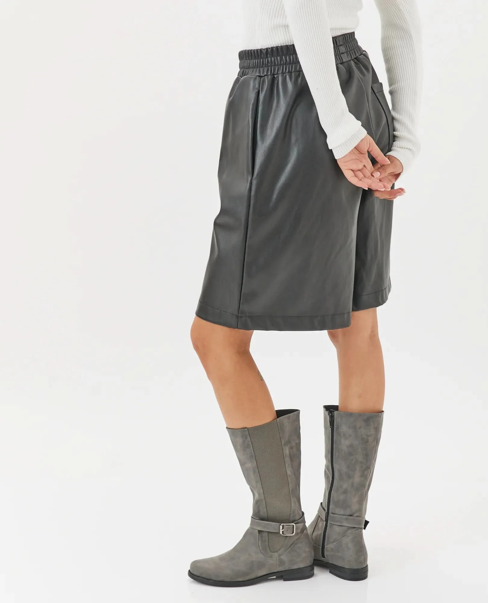 יולי-מגף קלאסי