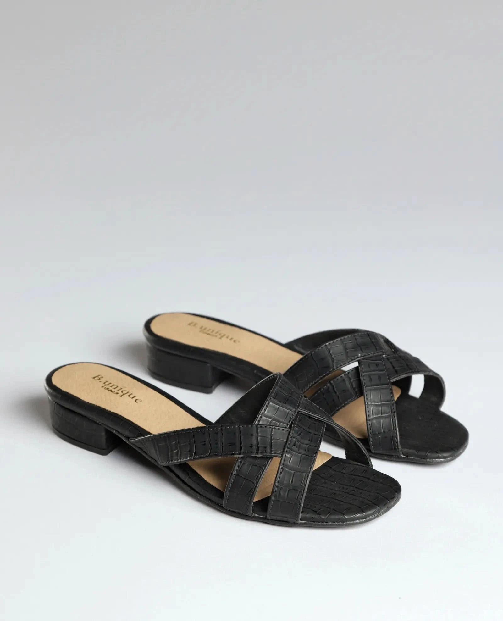 כפכפי רצועות - קווין - B Unique