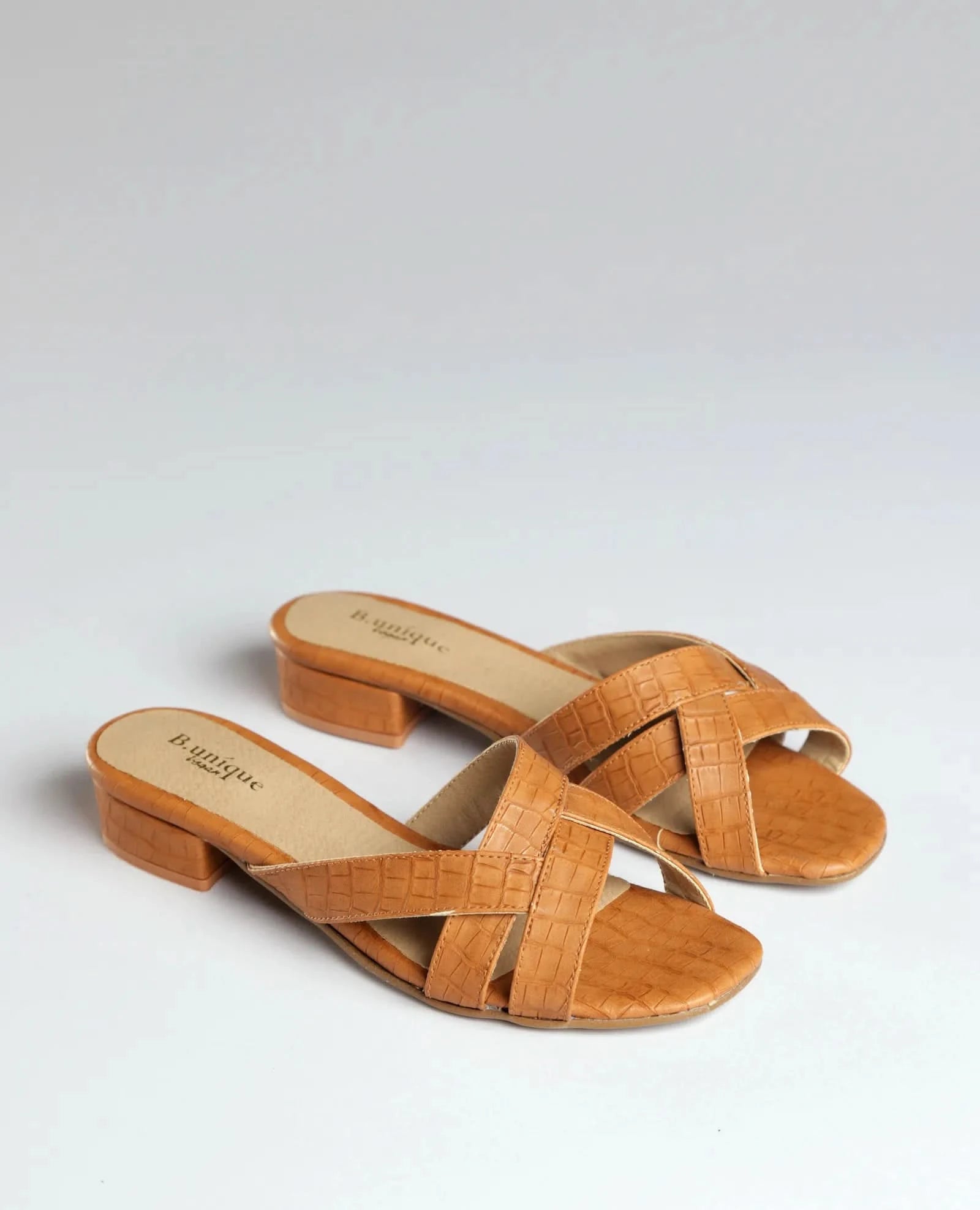 כפכפי רצועות - קווין - B Unique