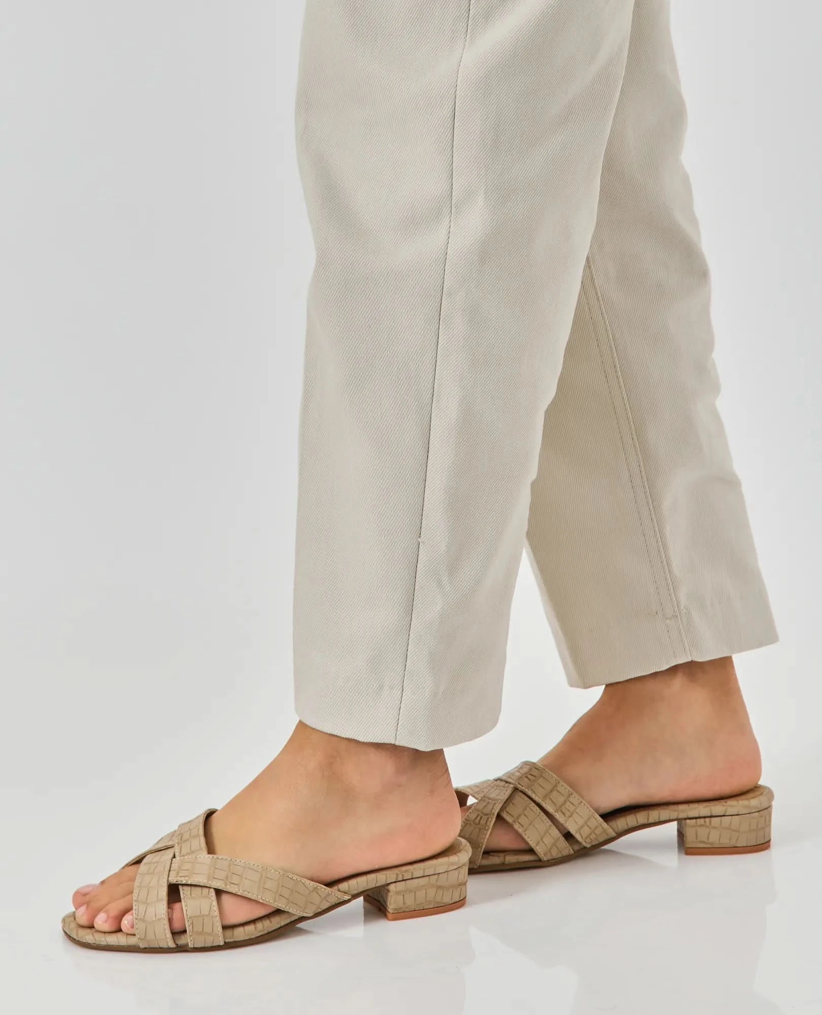 כפכפי רצועות - קווין - B Unique - כפכפים