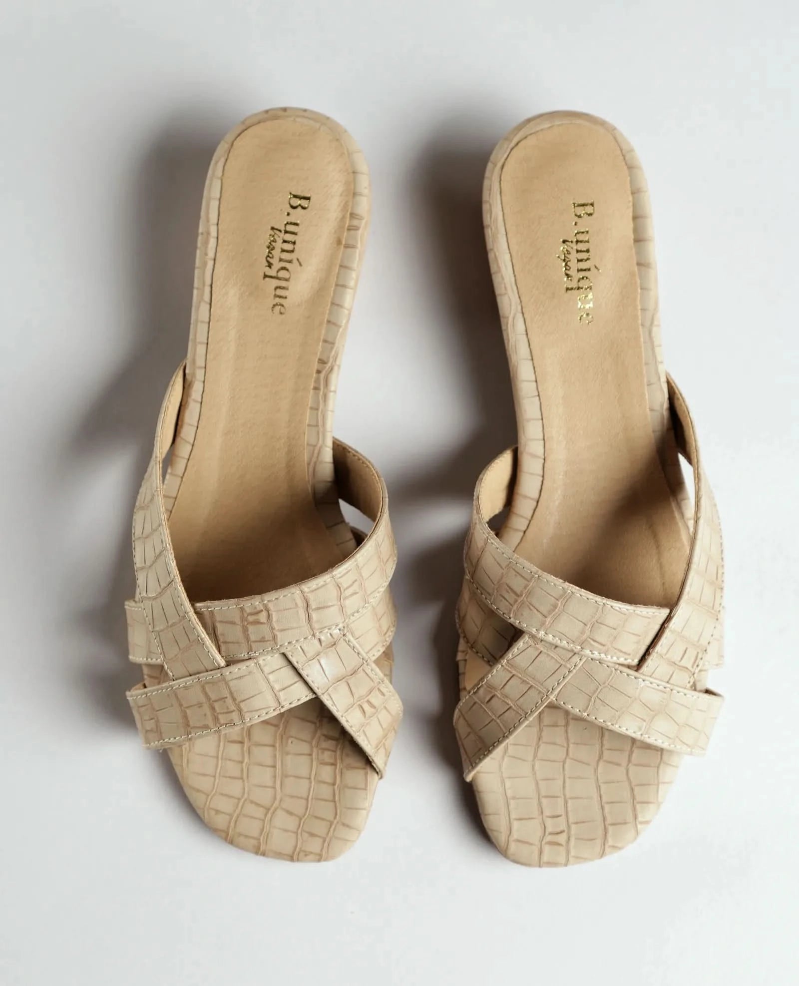 כפכפי רצועות - קווין - B Unique