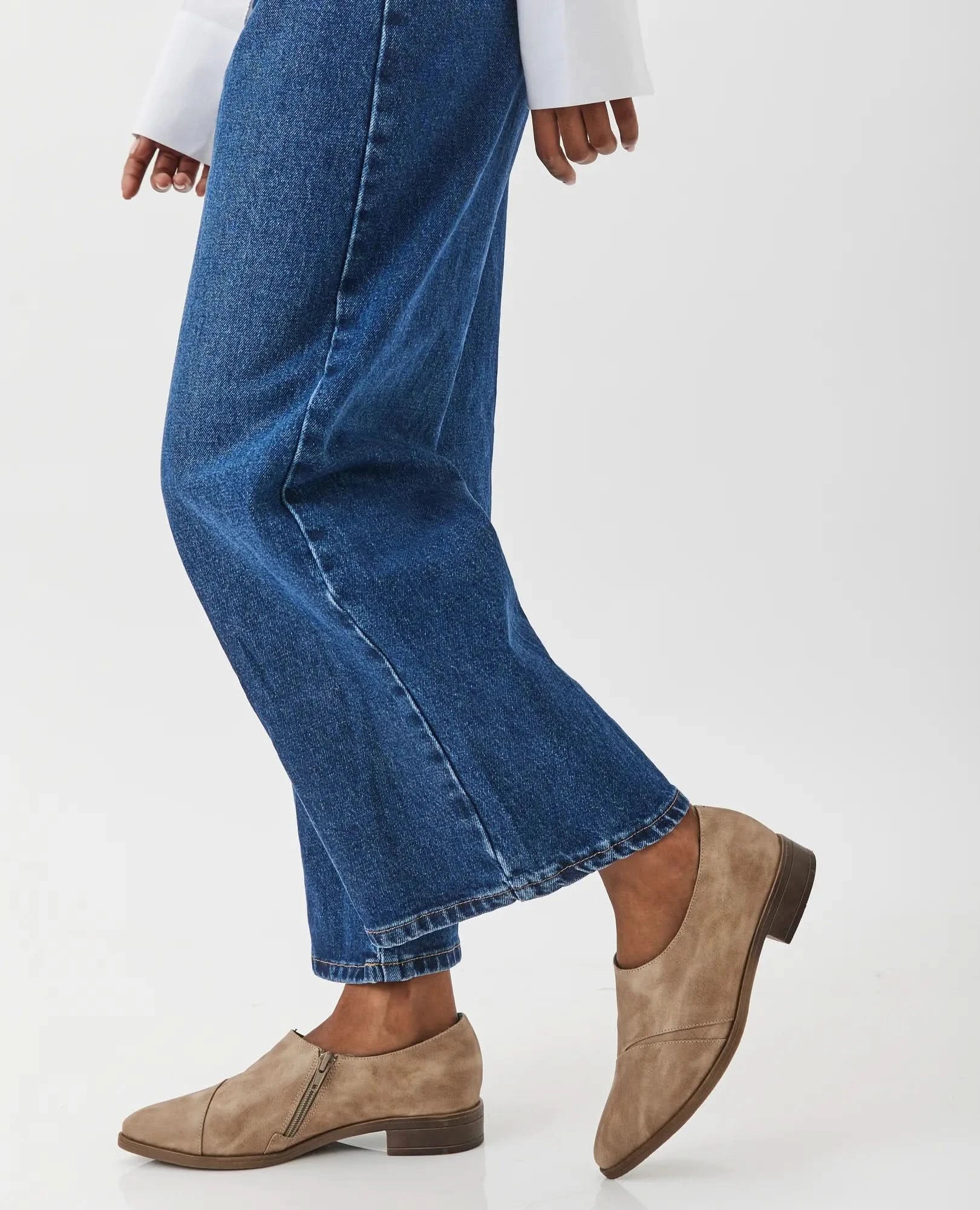 נעלי לאופר- אור - B Unique