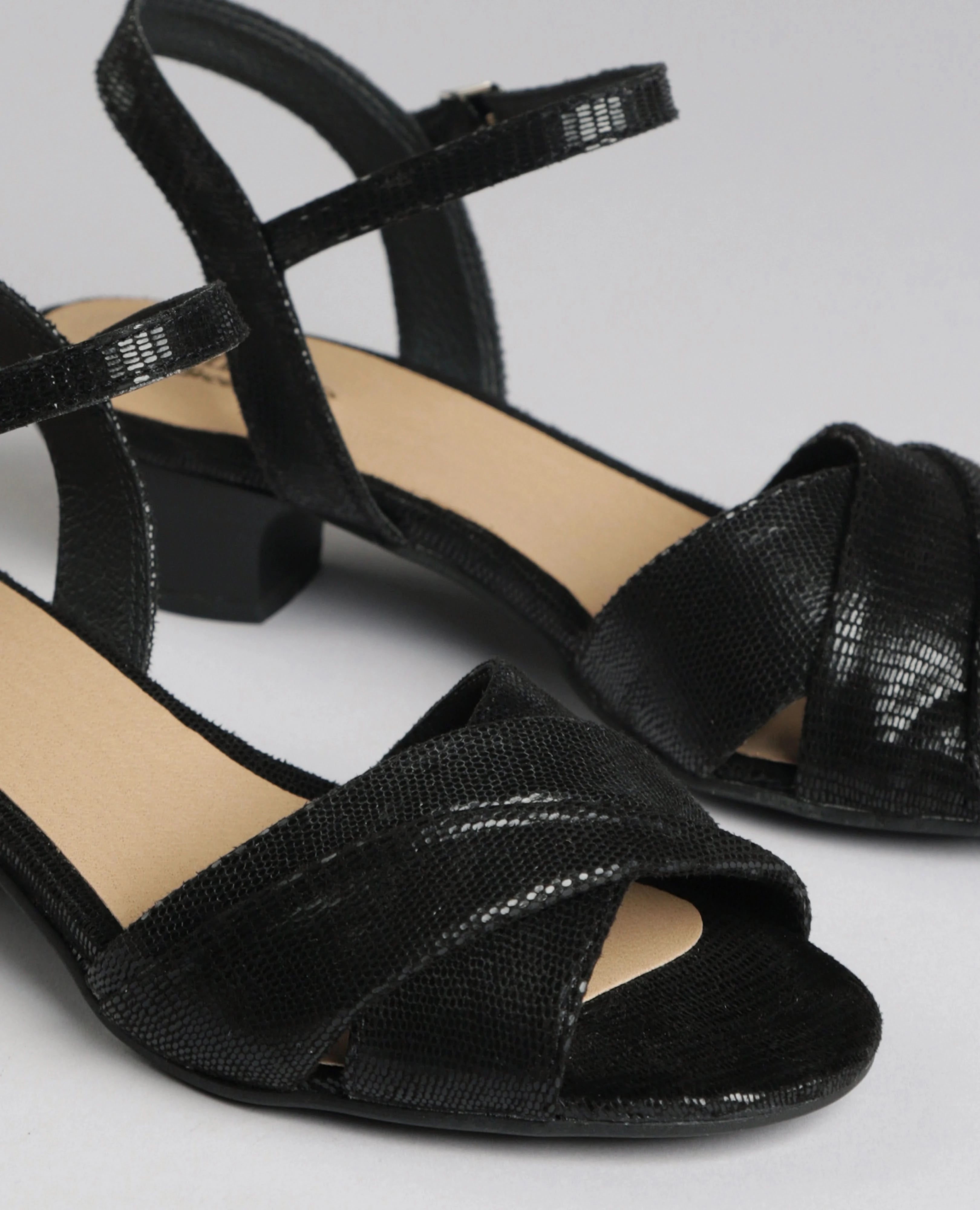 סנדלי עקב - ברידג'ט - B Unique