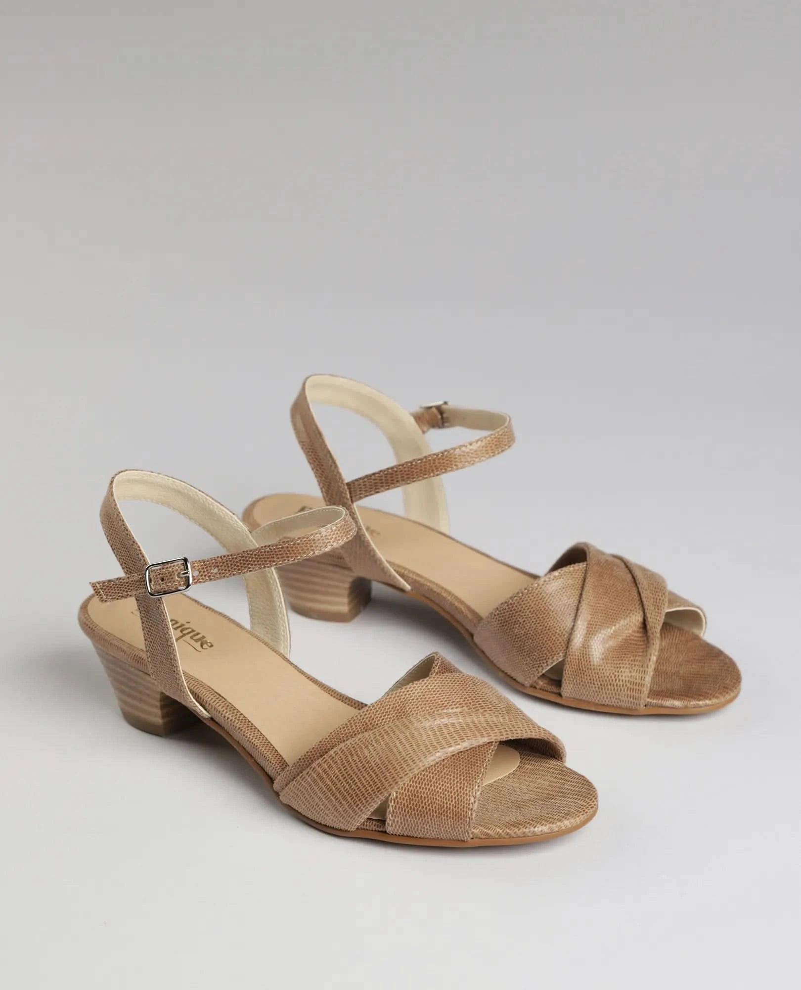 סנדלי עקב - ברידג'ט - B Unique