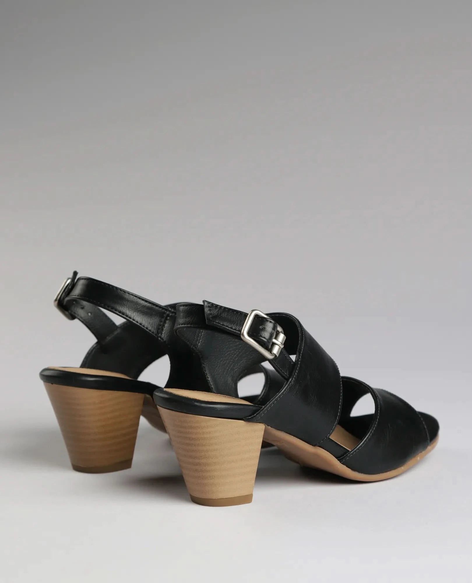 סנדלי עקב- סימון - B Unique