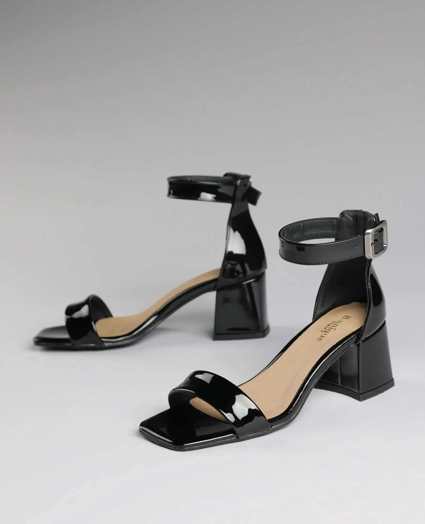 סנדלי עקב - פטרישה - B Unique