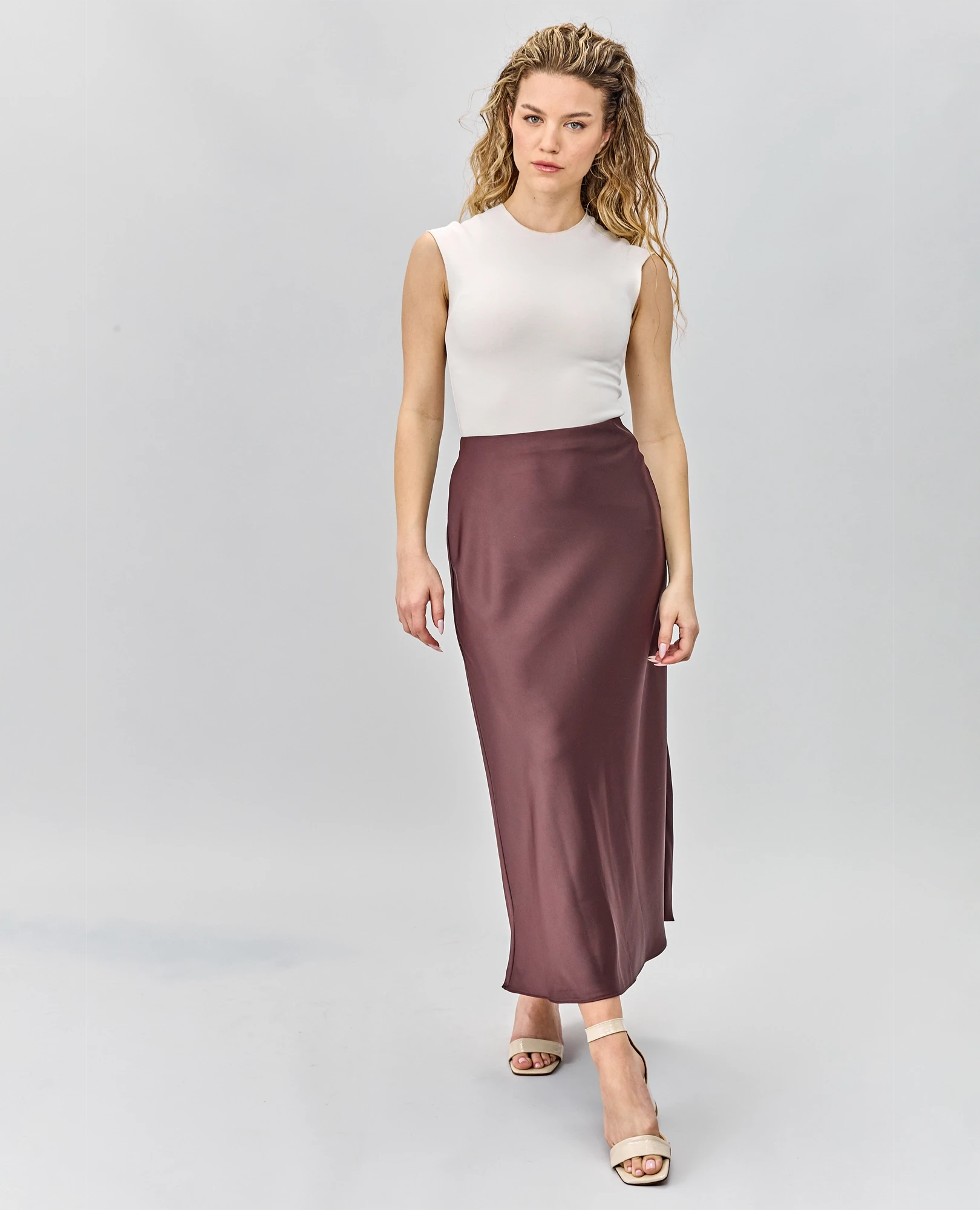 סנדלי עקב - פטרישה - B Unique