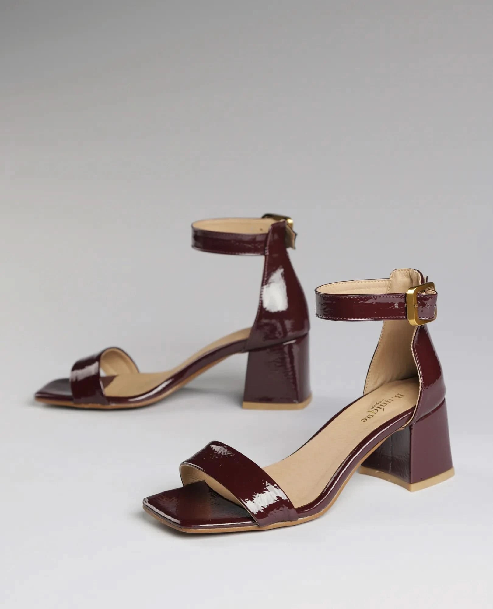 סנדלי עקב - פטרישה - B Unique