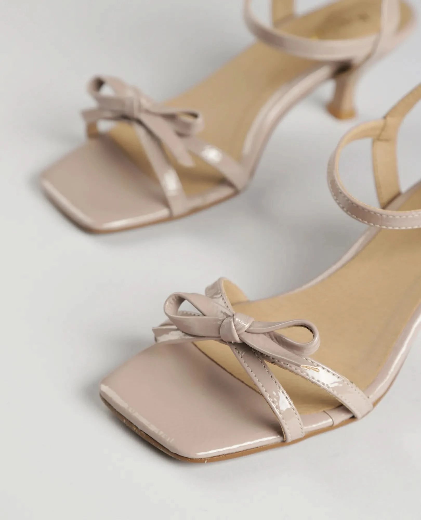 סנדלי עקב - רוזילנד - B Unique