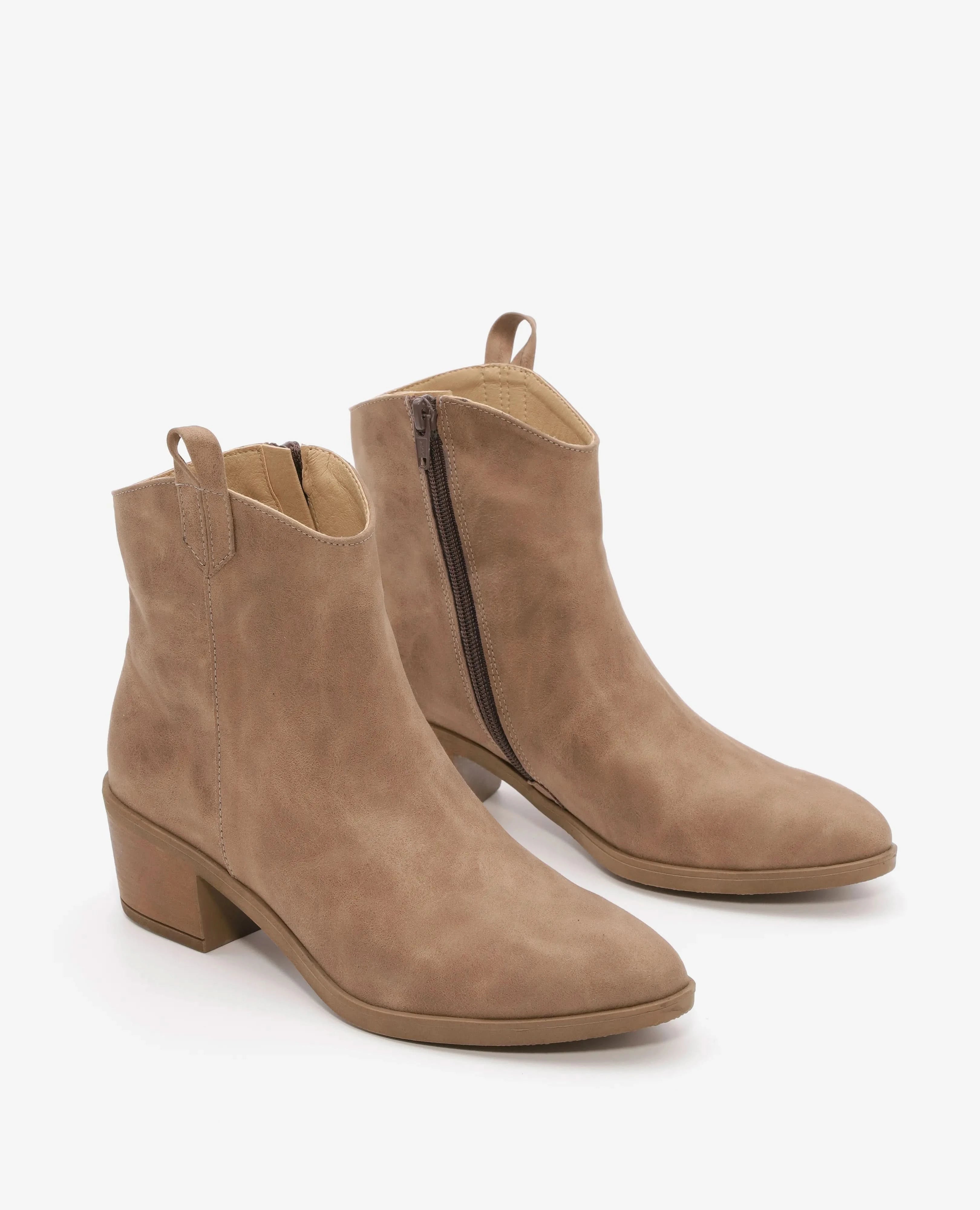 מגפוני בוקרים- עדי - B Unique