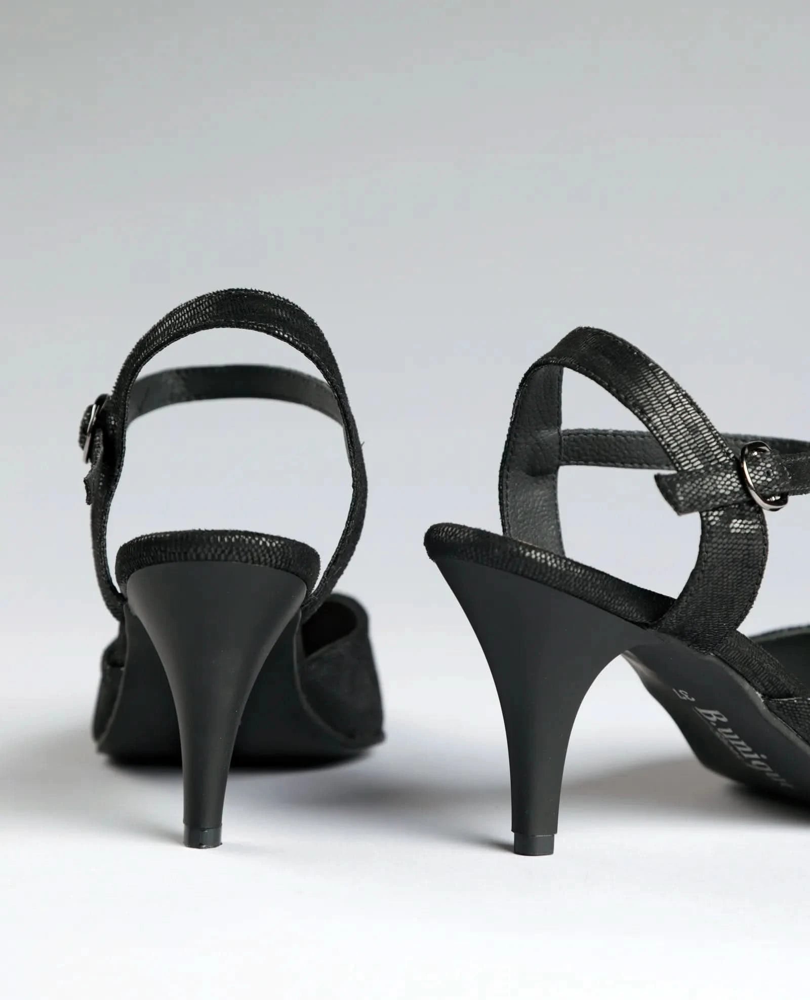 נעלי עקב- פנלופה - B Unique