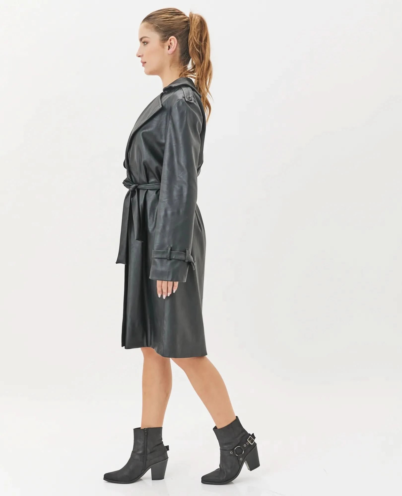 מגפוני עקב- איבון - B Unique