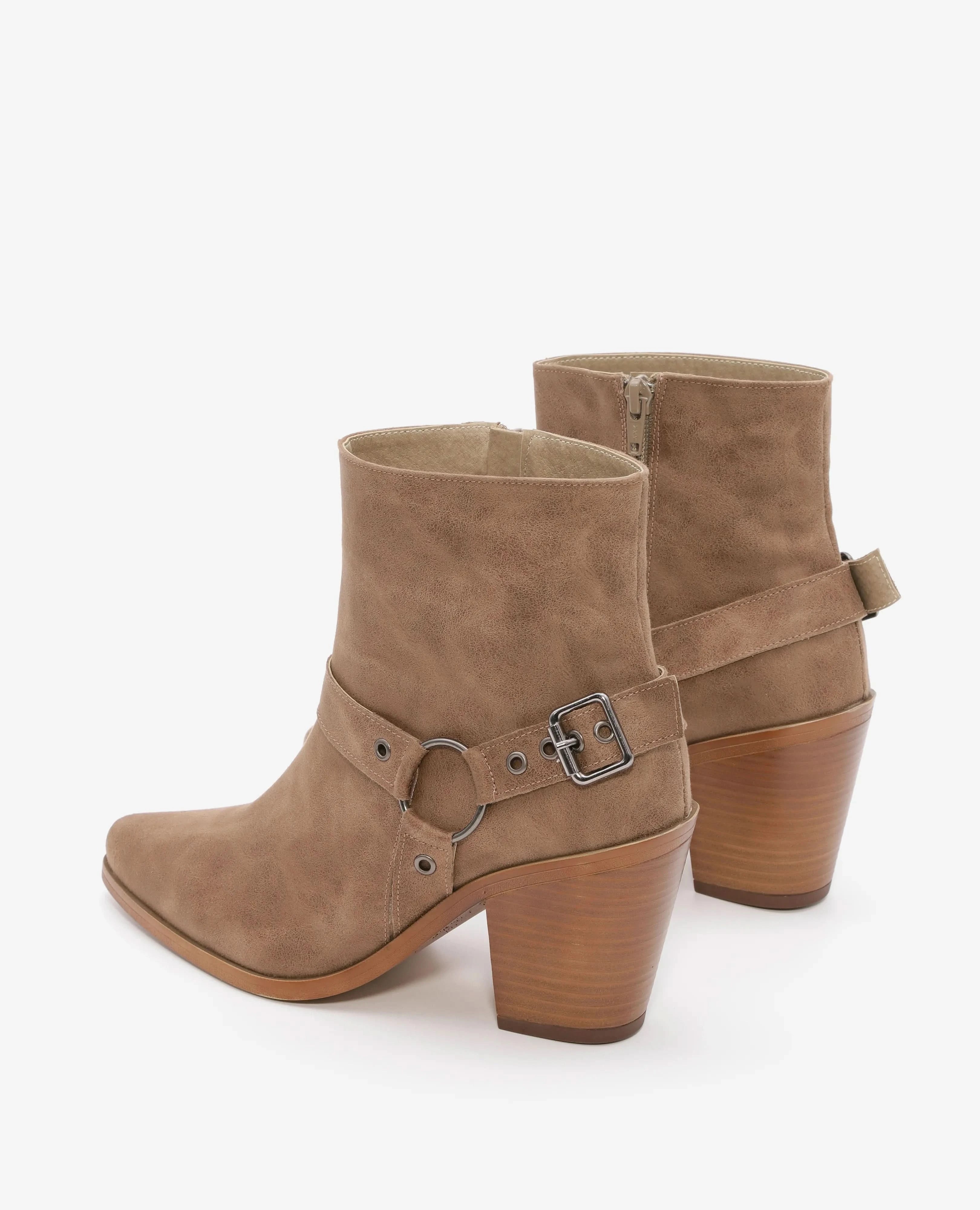 מגפוני עקב- איבון - B Unique