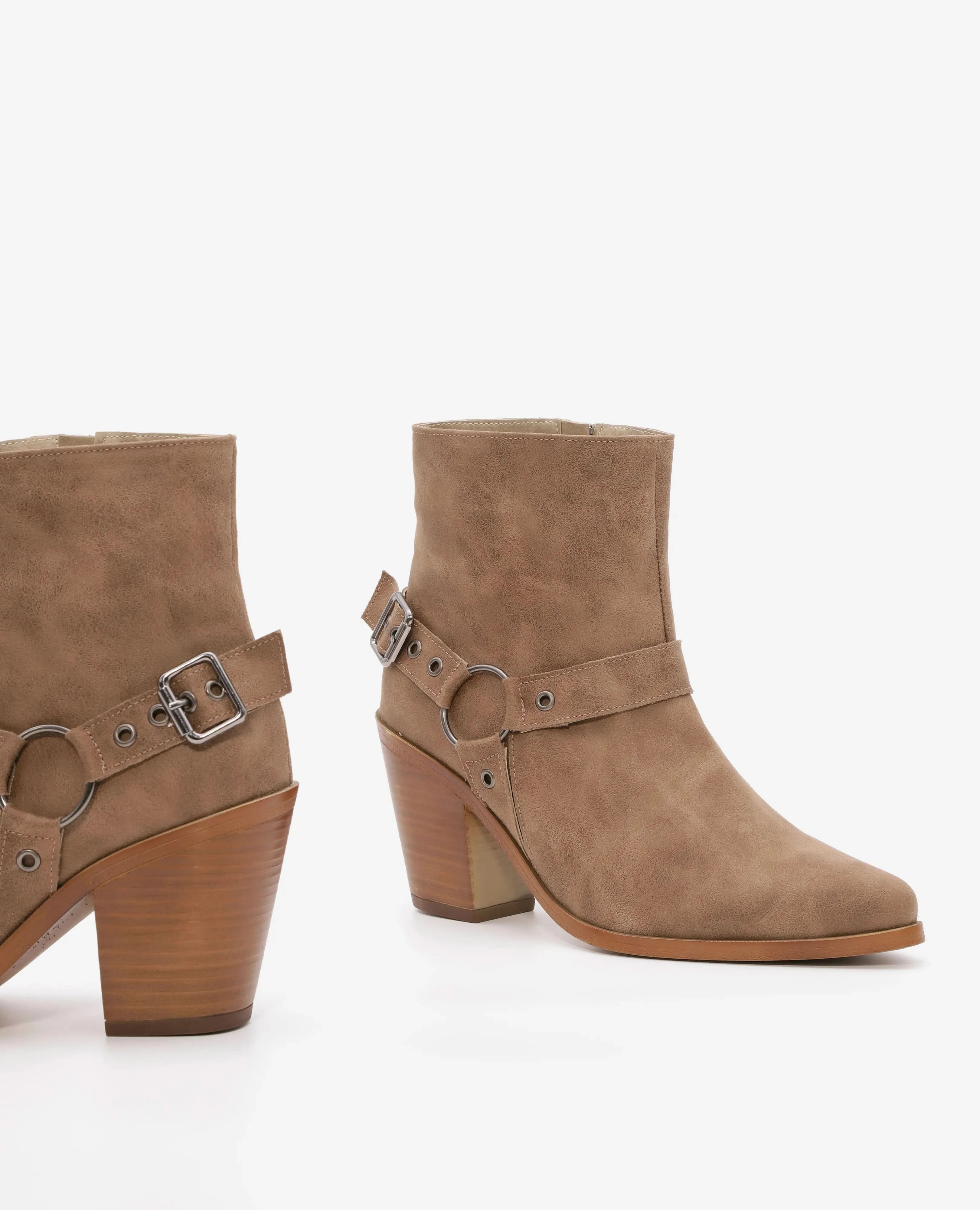 מגפוני עקב- איבון - B Unique